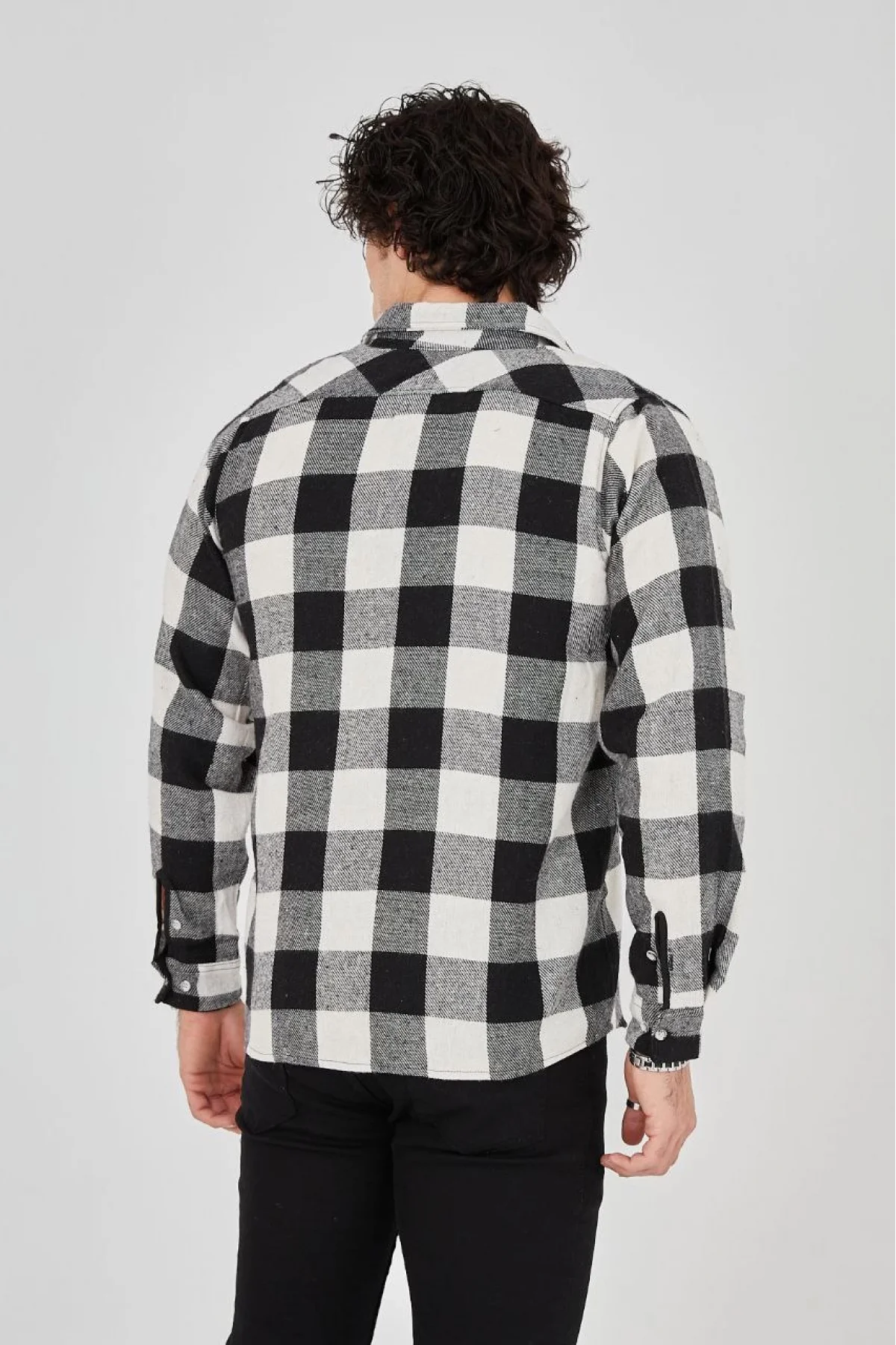 Erkek Oduncu Gömlek – Uzun Kollu, Şardonlu Kumaş, Kareli Desen, Regular Fit, Manşetli, Çift Cepli, Rahat Günlük Bahar & Kış Stil - Siyah