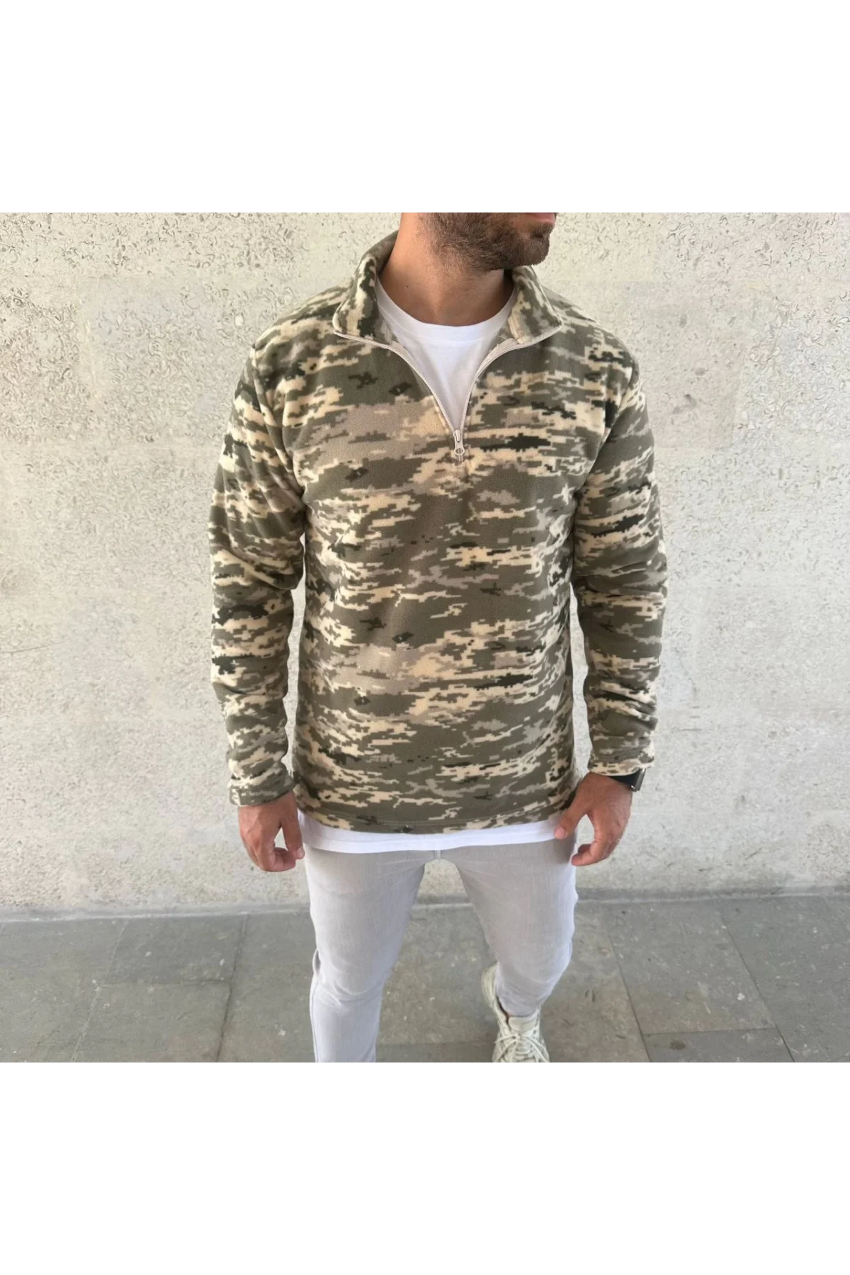 Erkek Yarım Fermuarlı Desenli Polar Sweat – Haki Kamuflaj Yakalı, Uzun Kollu, Oversize Rahat Kalıp - Haki