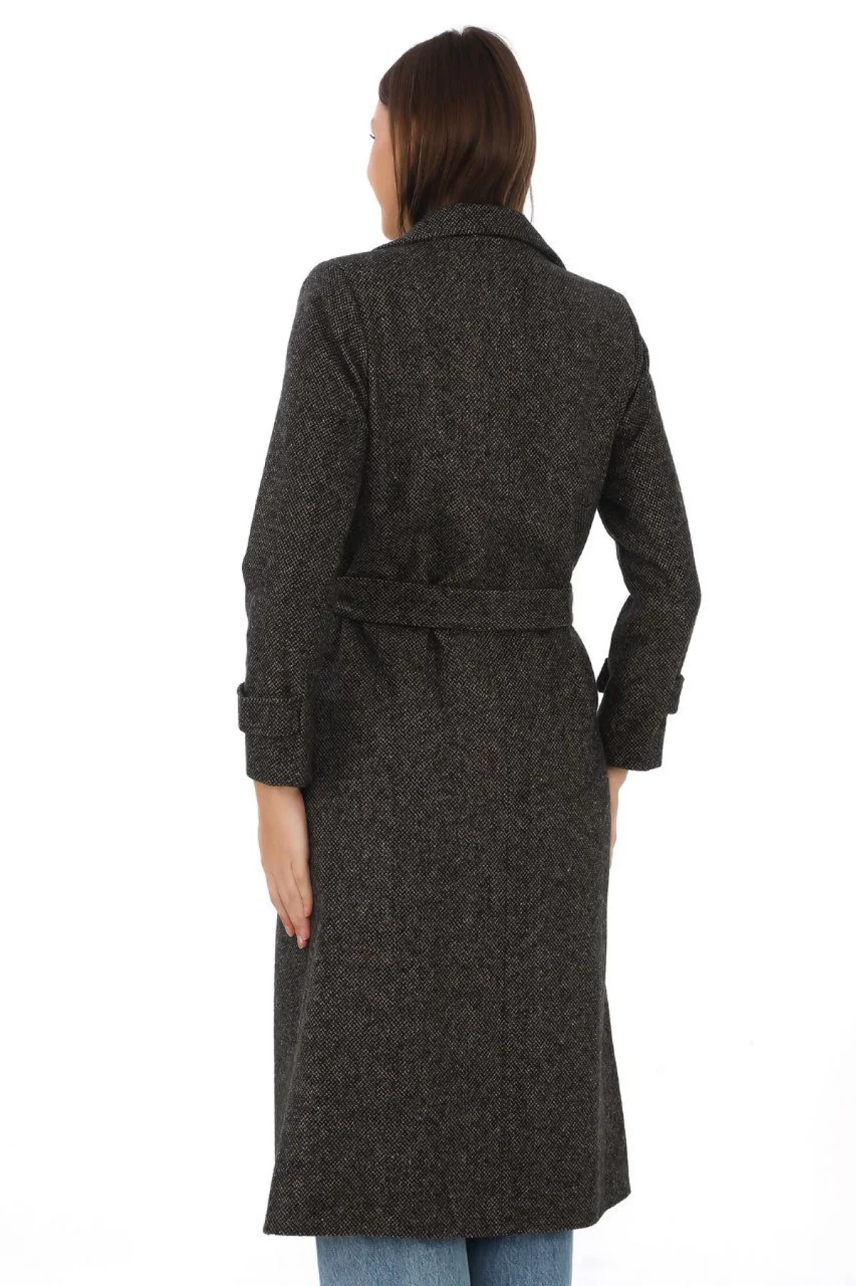 Kadın Balık Sırtı Kaşe Kaban – Uzun Boy Kruvaze Yaka Kuşaklı Astarlı Kışlık Tesettür Kaban, Yünlü Dokuma Kaşmir Kumaş, Cepli Rahat Oversize Kalıp Şık Modern Kaban Mont Modeli (Günlük ve Özel Gün Kombinlerine Uygun) - Kahverengi