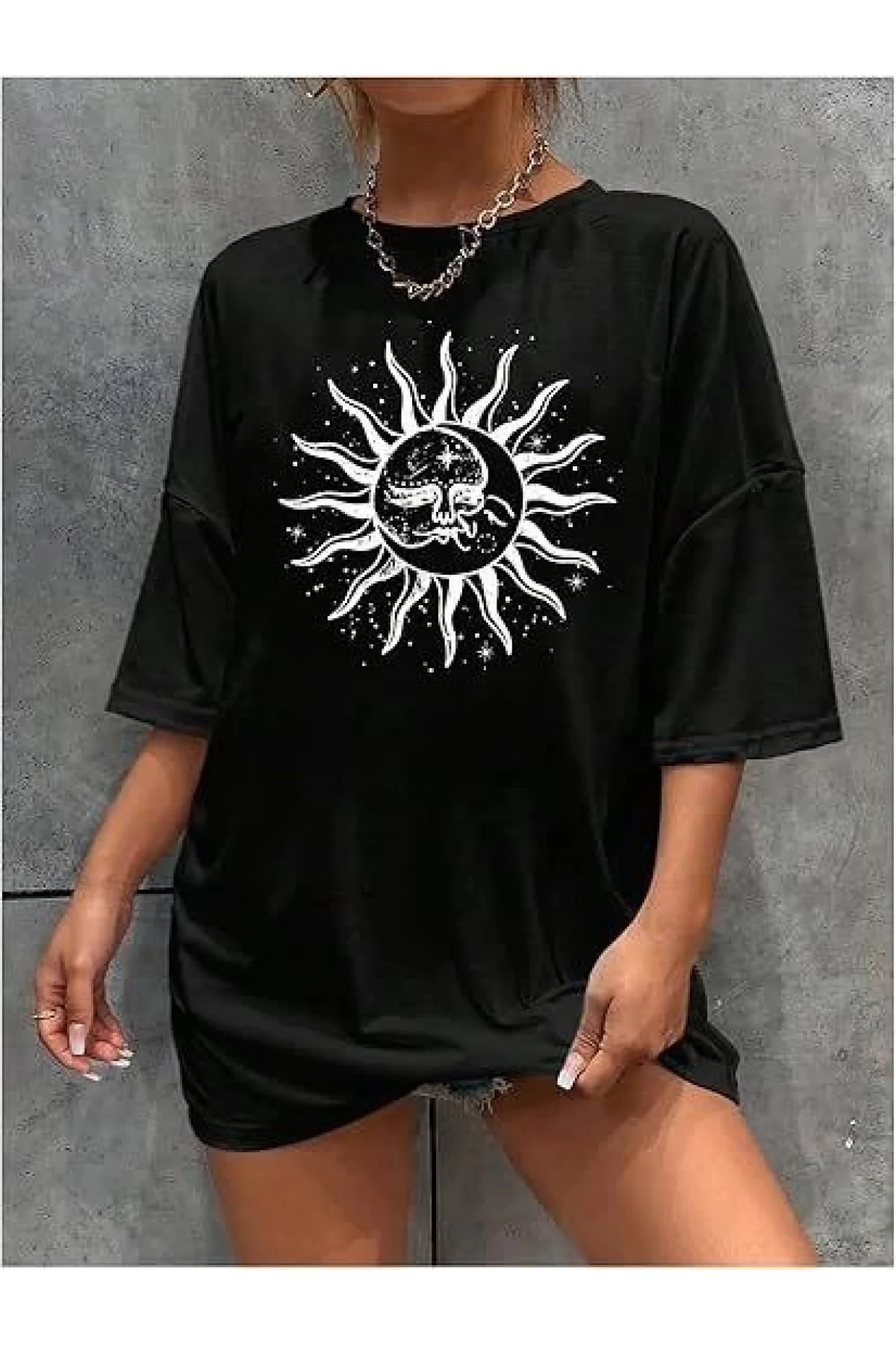 Kadın Bisiklet Yaka Baskılı T-shirt - Siyah