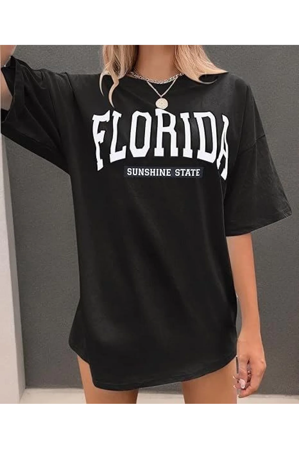 Kadın Bisiklet Yaka Baskılı T-shirt - Siyah