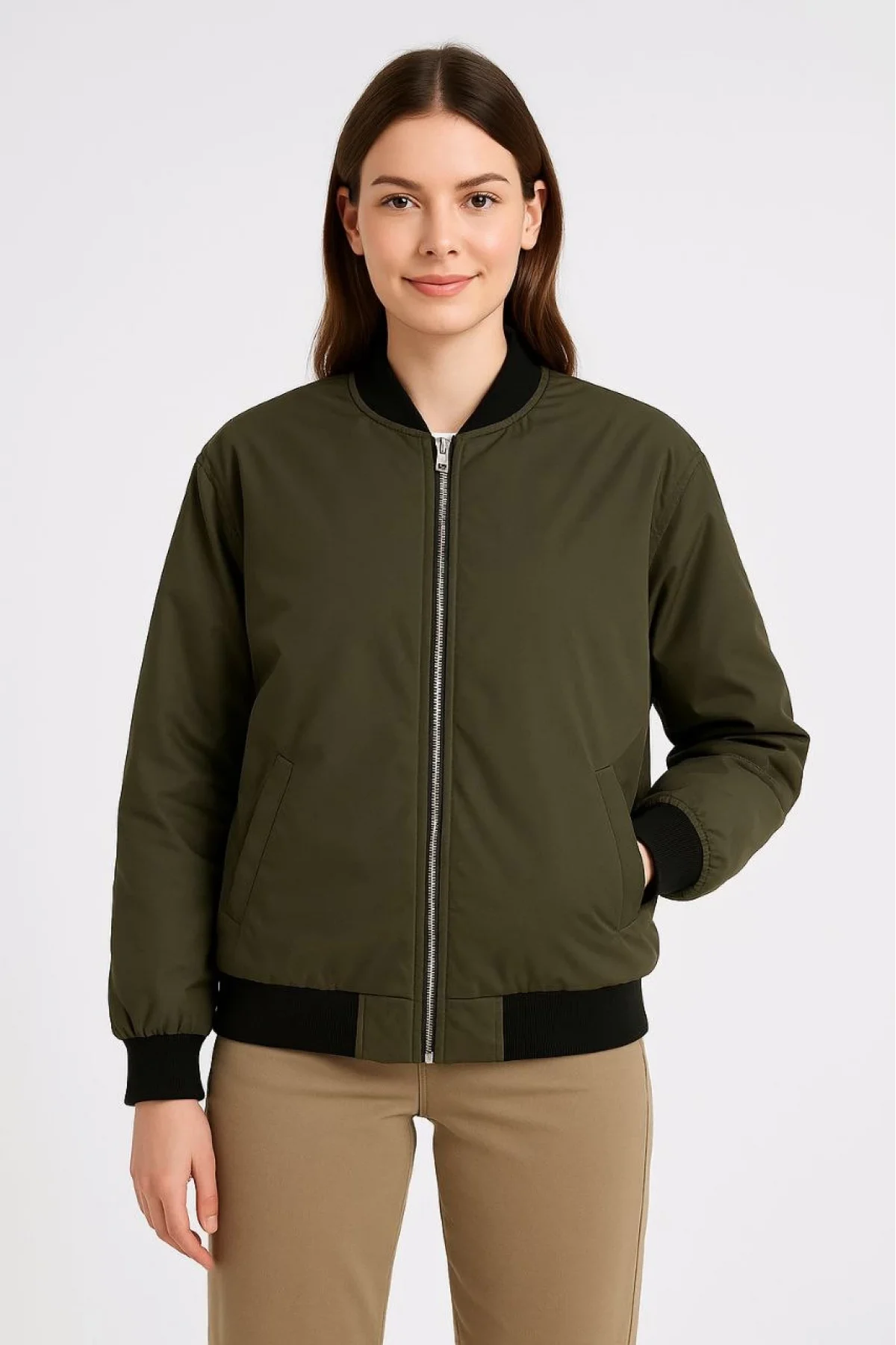 Kadın Bomber Mont Ceket – Fermuarlı, Kapitone İçi Astarlı, Su İtici Kumaş, Regular Fit, Yandan Cepli, Günlük Bahar & Kış Şık Rahat Stil - Haki