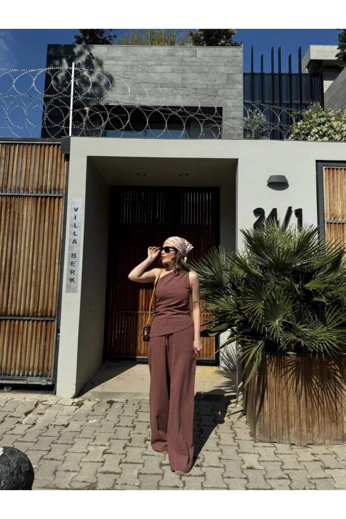 Kadın Keten Asimetrik Tek Omuzlu Bluz Pantalon Takım- Bordo