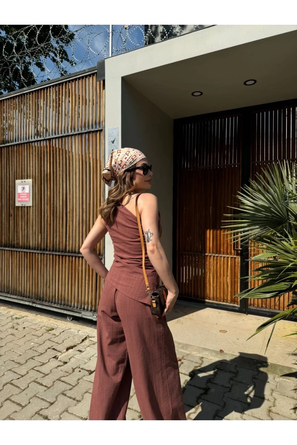 Kadın Keten Asimetrik Tek Omuzlu Bluz Pantalon Takım- Bordo