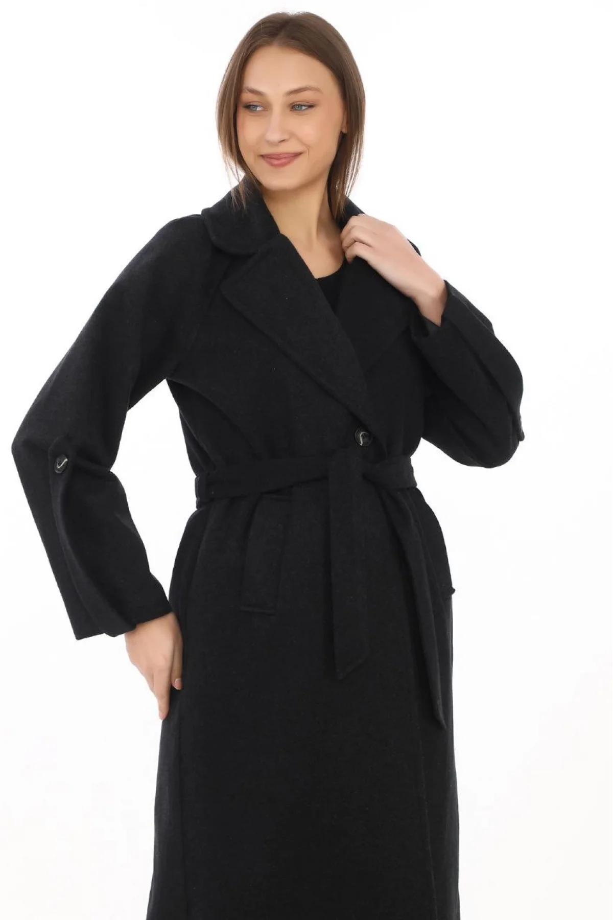 Kadın Uzun Kaşe Kaban – Yünlü Dokuma Kaşmir Kumaş, Kruvaze Yaka, Kuşaklı Astarlı Tesettür Uyumlu Şık Kışlık Siyah Model - Siyah