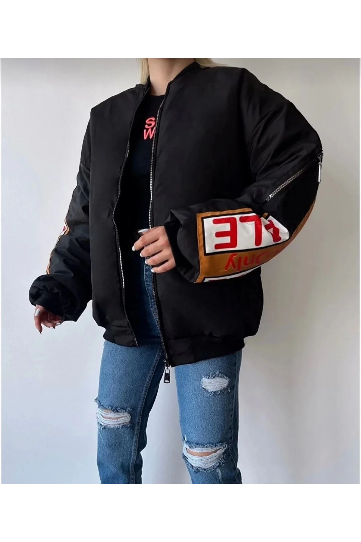 Kadın Sırt ve Kol Parça Baskılı Bomber Ceket - Siyah