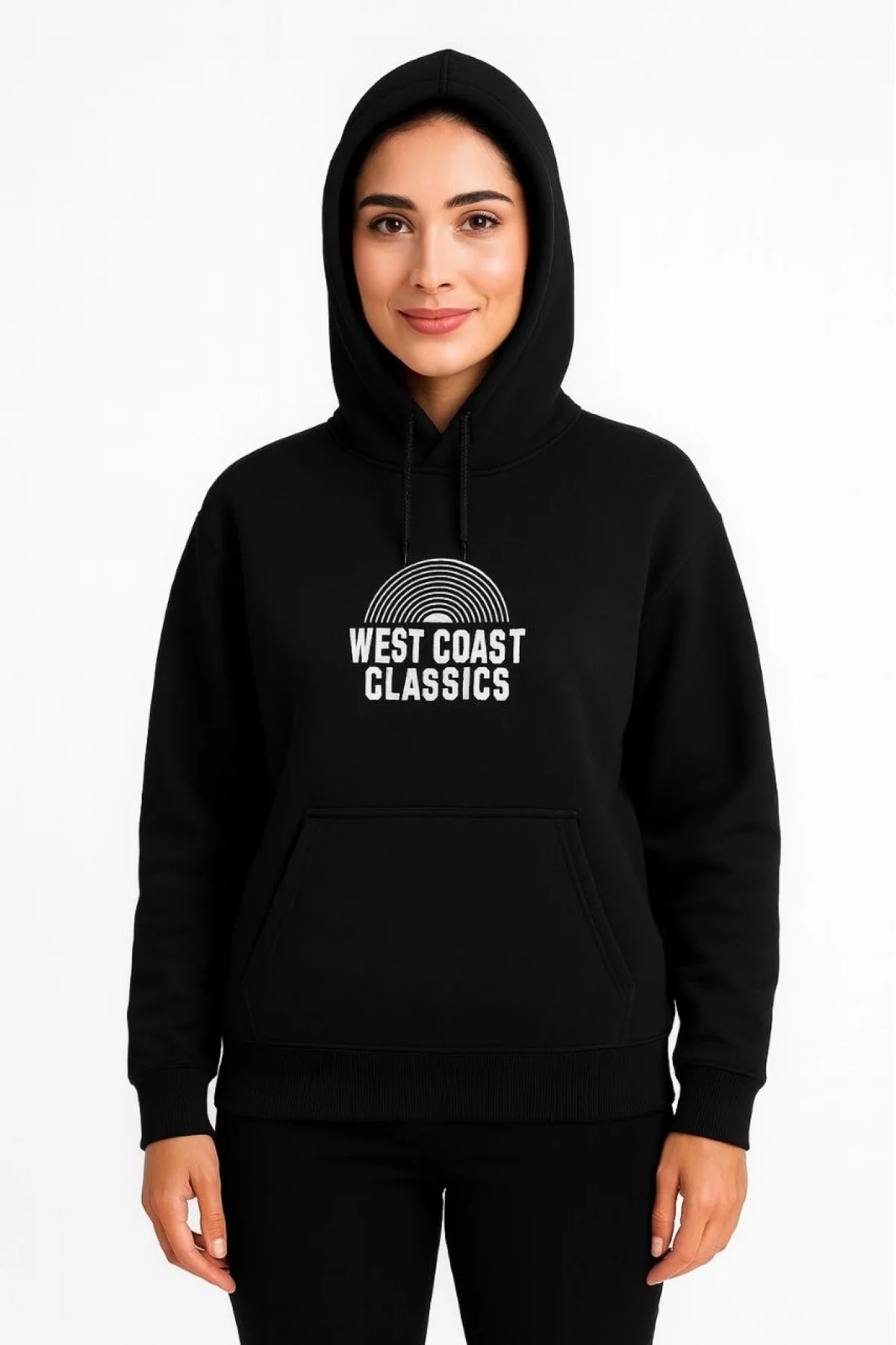 Kadın Kapşonlu Sweatshirt – Oversize Üç İplik Şardonlu Hoodie, “West Coast Classics” Ön & Arka Baskılı, Kanguru Cepli Kışlık Günlük Stil - Siyah
