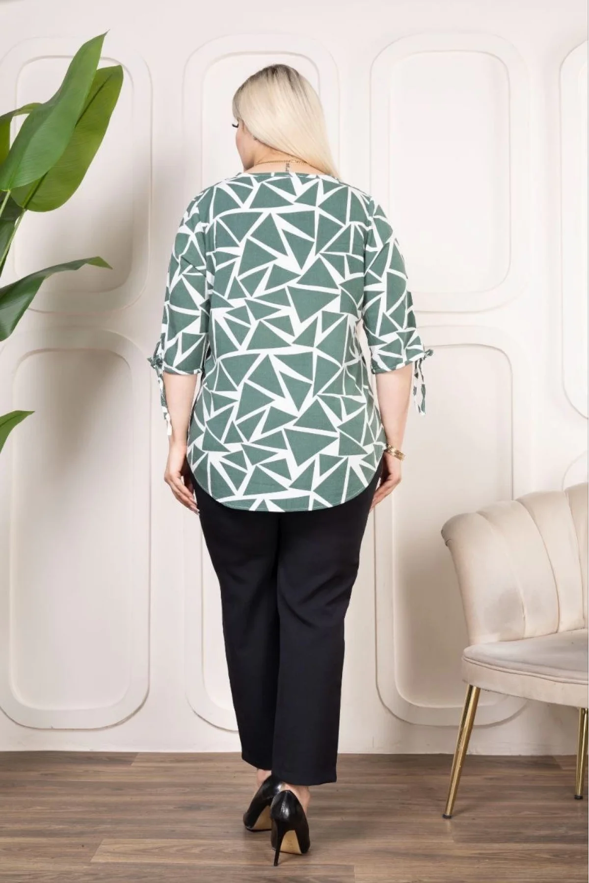 Kadın Desenli Püsküllü Viskon Bluz Bebe Yaka Kısa Kollu Big Size Rahat Kesim - Desenli