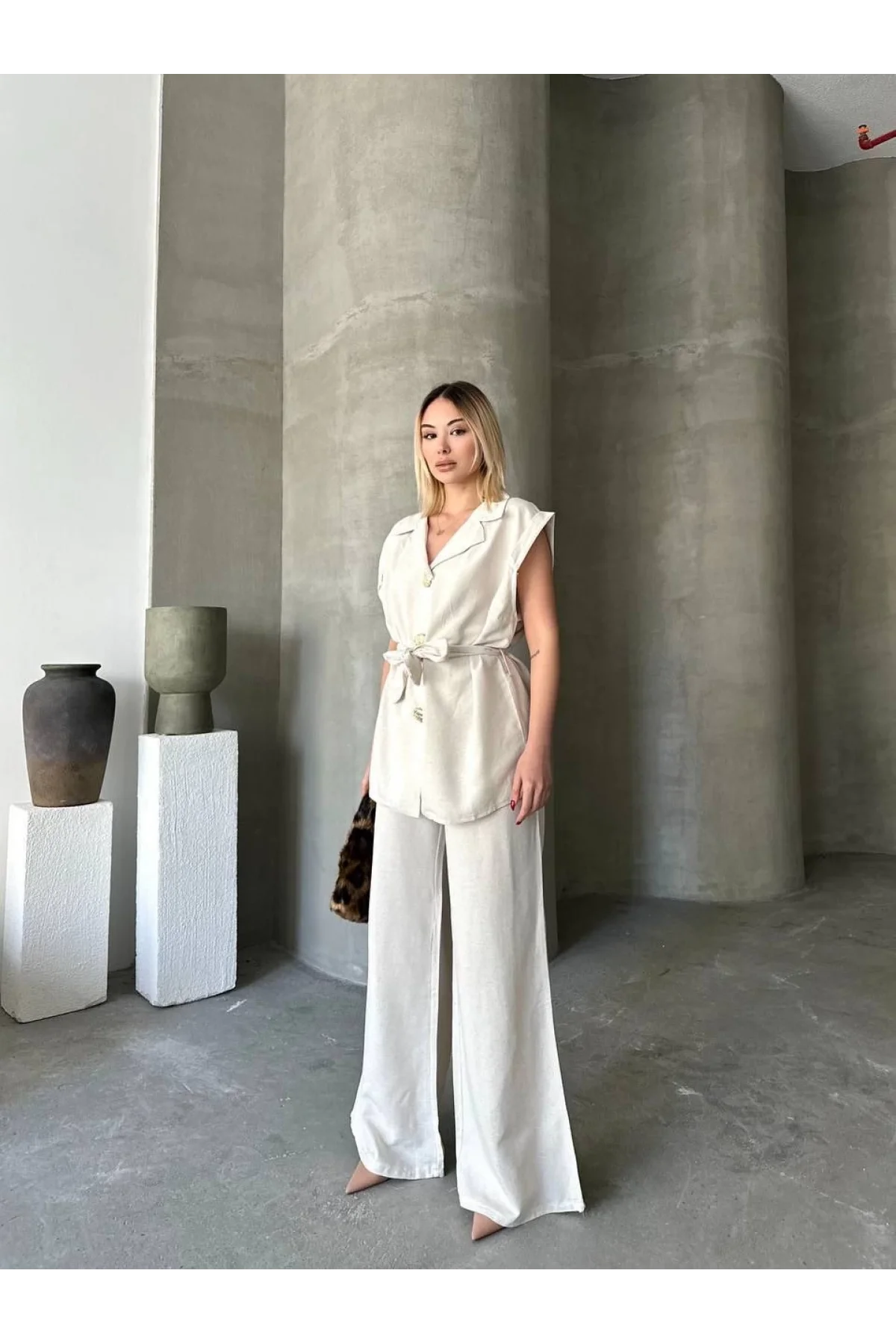 Keten Sıfır Kol Kuşaklı Ceket Pantolon ikili Takım - Beyaz
