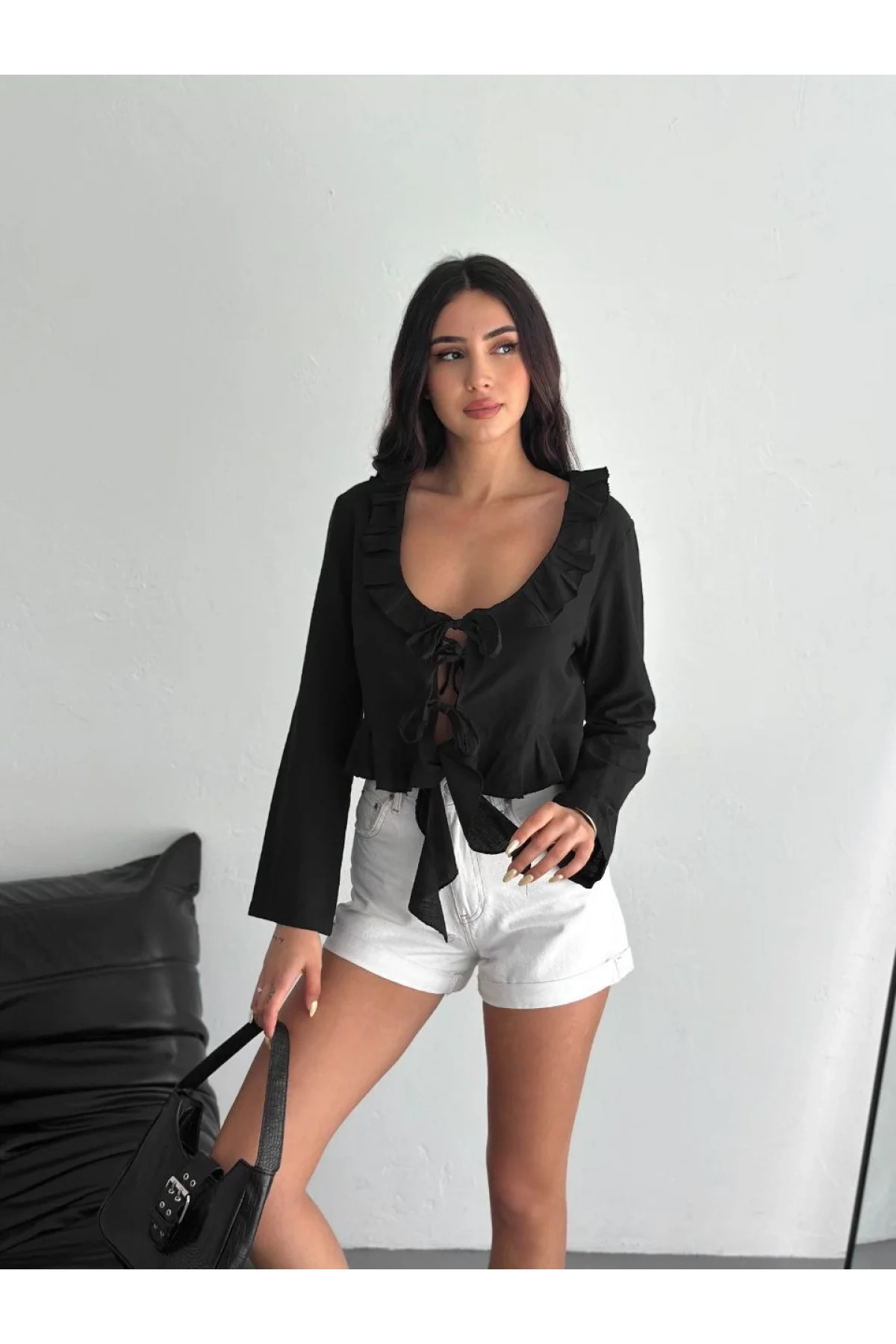 Keten Uzun Kol Bağacık Detaylı Bluz - Siyah