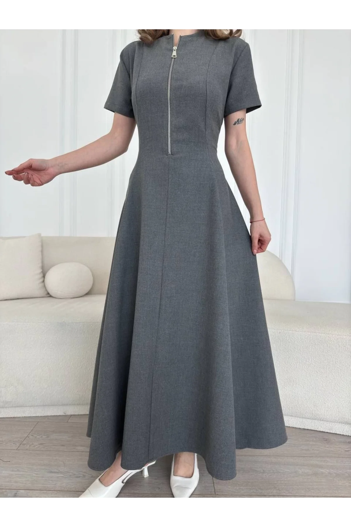 Kısa Kollu Önden Fermuarlı Çan Etekli Uzun Elbise - Antrasit