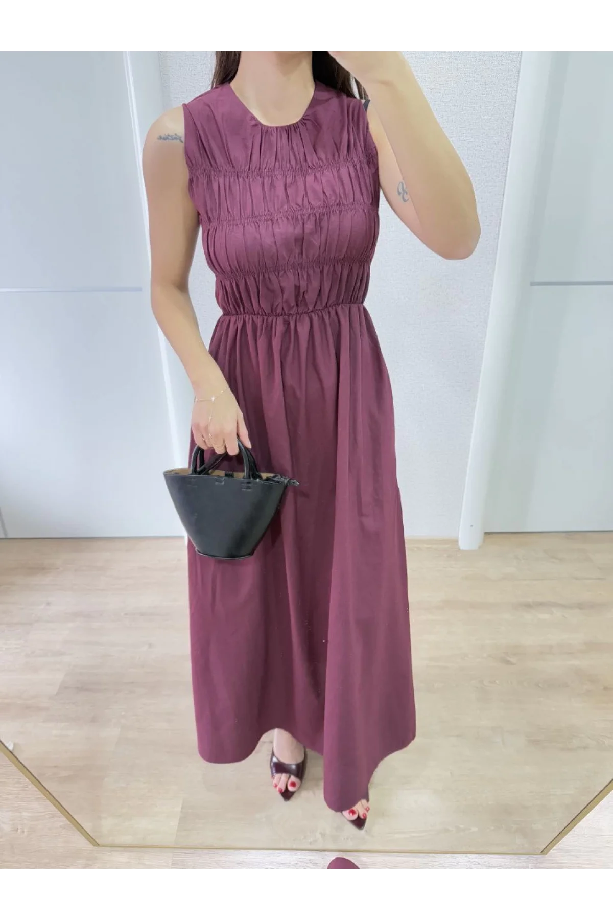 Kolsuz Göğüs Lastıklı %100 Poplin Uzun Elbise - Bordo