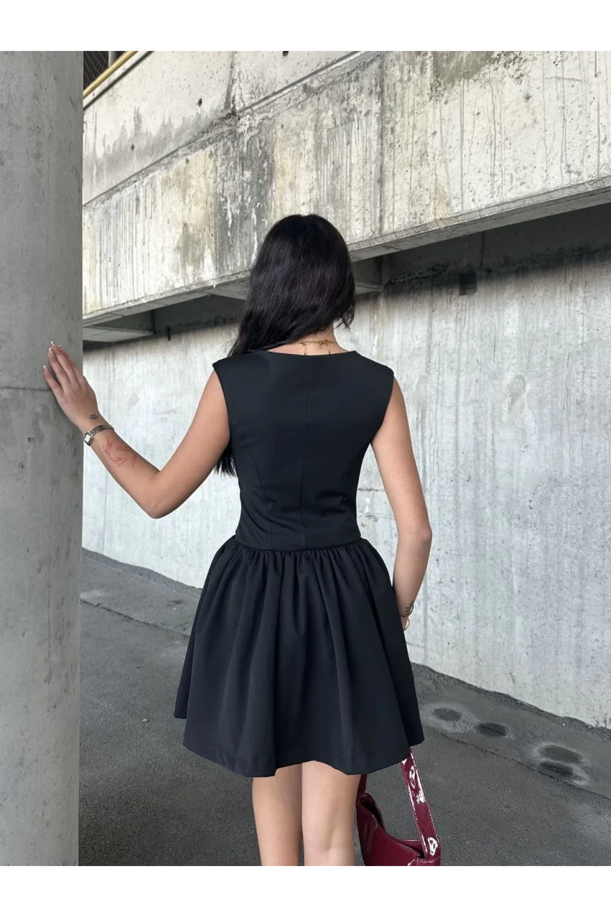 Kolsuz Mini Elbise- Siyah