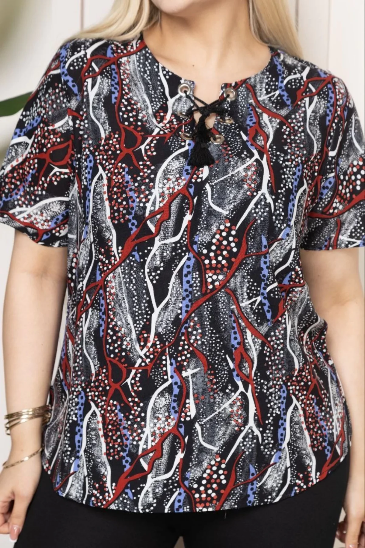 Kadın Desenli Püsküllü Viskon Bluz Bebe Yaka Kısa Kollu Big Size Rahat Kesim - Desenli