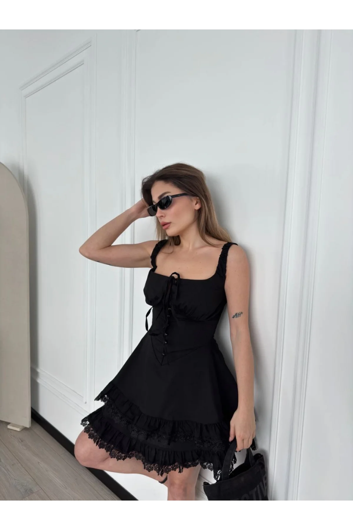 Mini Askılı Elbise - Siyah