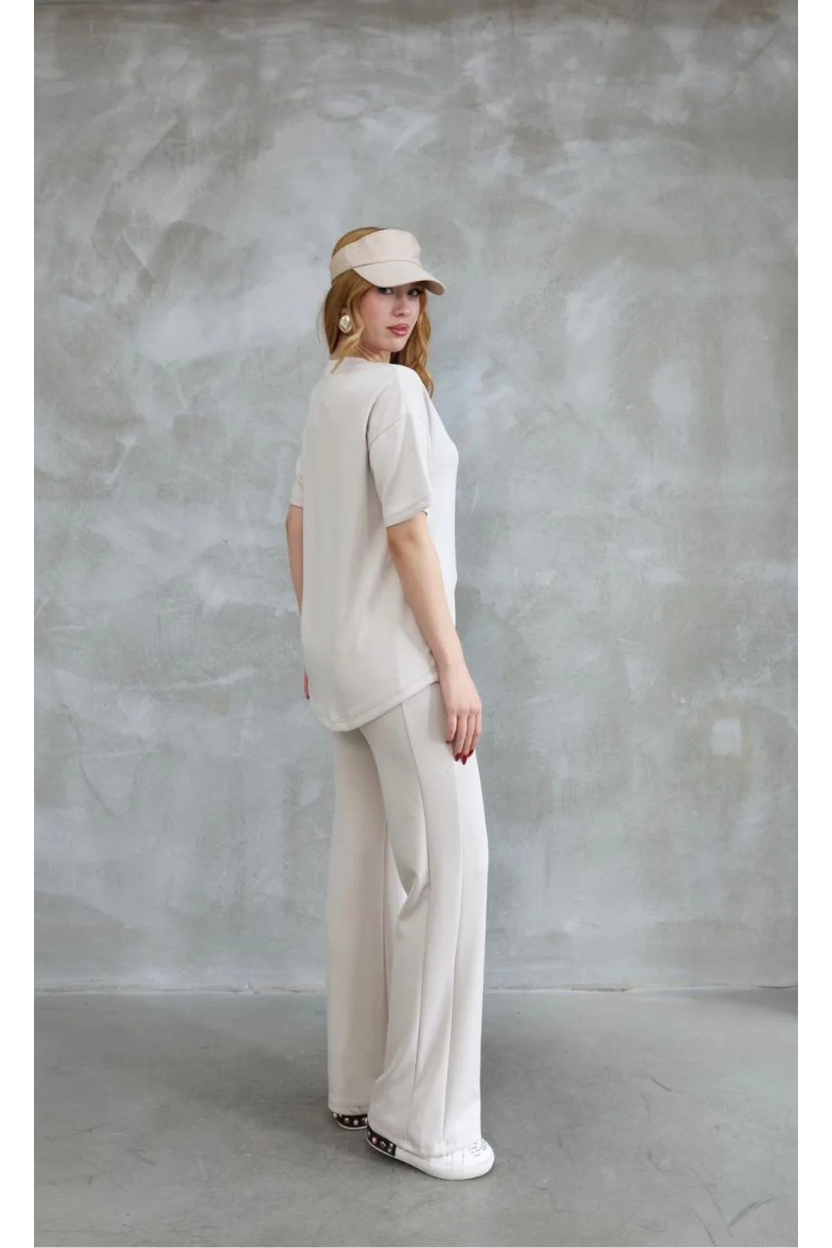 Osy Modal Yumuşak dokulu Kumaş Bisiklet Yaka Taş detaylı Kısa Kollu Takım - Kırık Beyaz