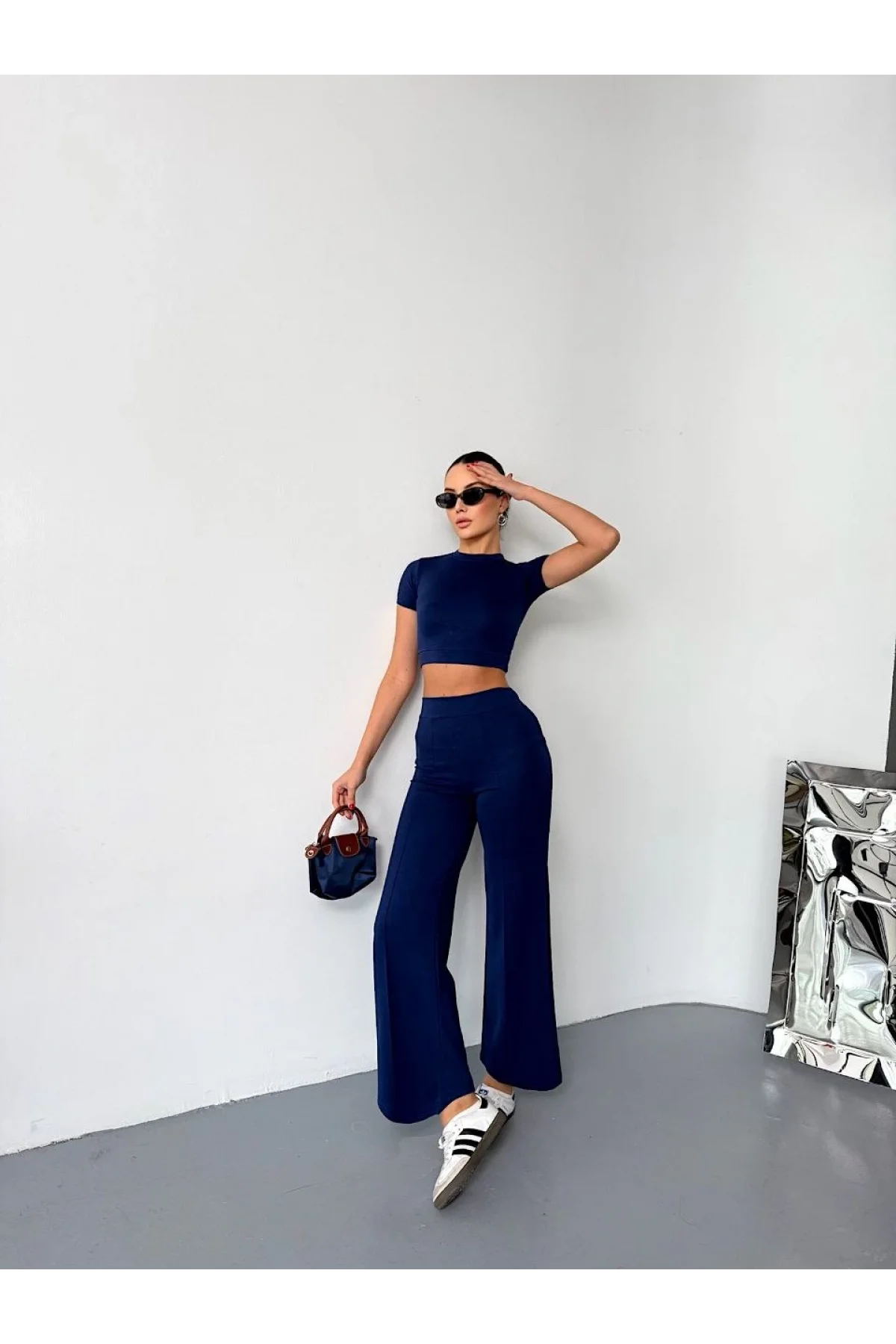 Osy Modal Yumuşak Dokulu Kumaş Kısa Kollu Crop Alt ispanyol Paça Pantalon ikili Takım - Lacivert