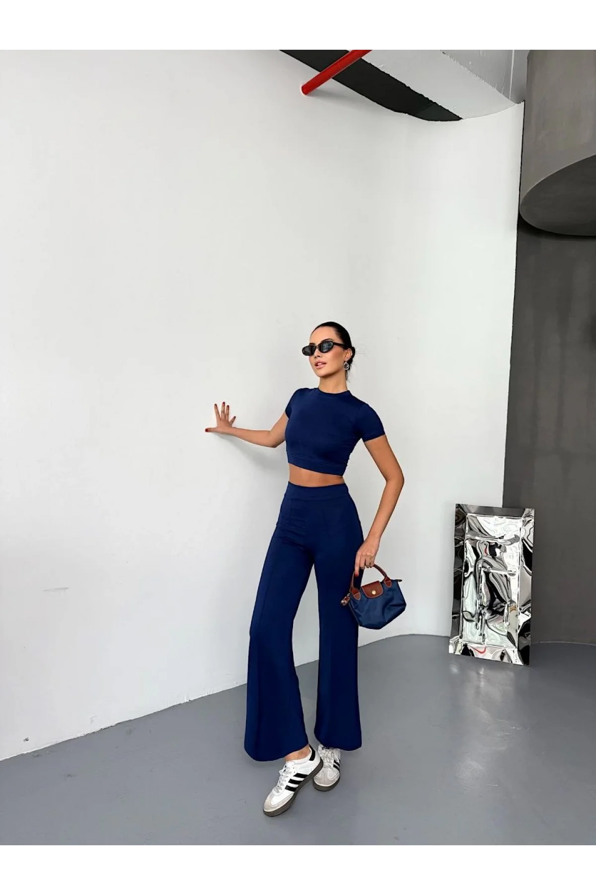 Osy Modal Yumuşak Dokulu Kumaş Kısa Kollu Crop Alt ispanyol Paça Pantalon ikili Takım - Lacivert