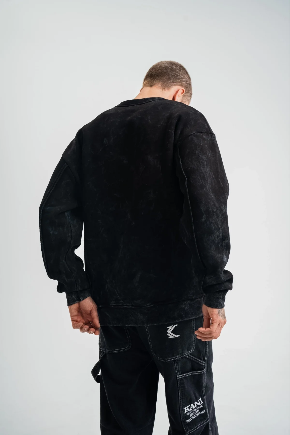 Unisex Bisiklet Yaka Özel Pis Dikişli Yıkamalı SweatShirt - Siyah