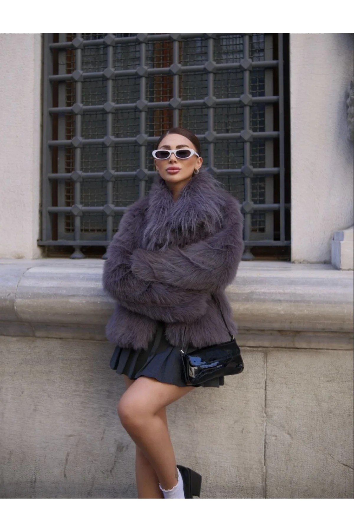 Salaş Sakallı Yumuşak Dokulu Yakalı Cepli Suni Kürk - füme