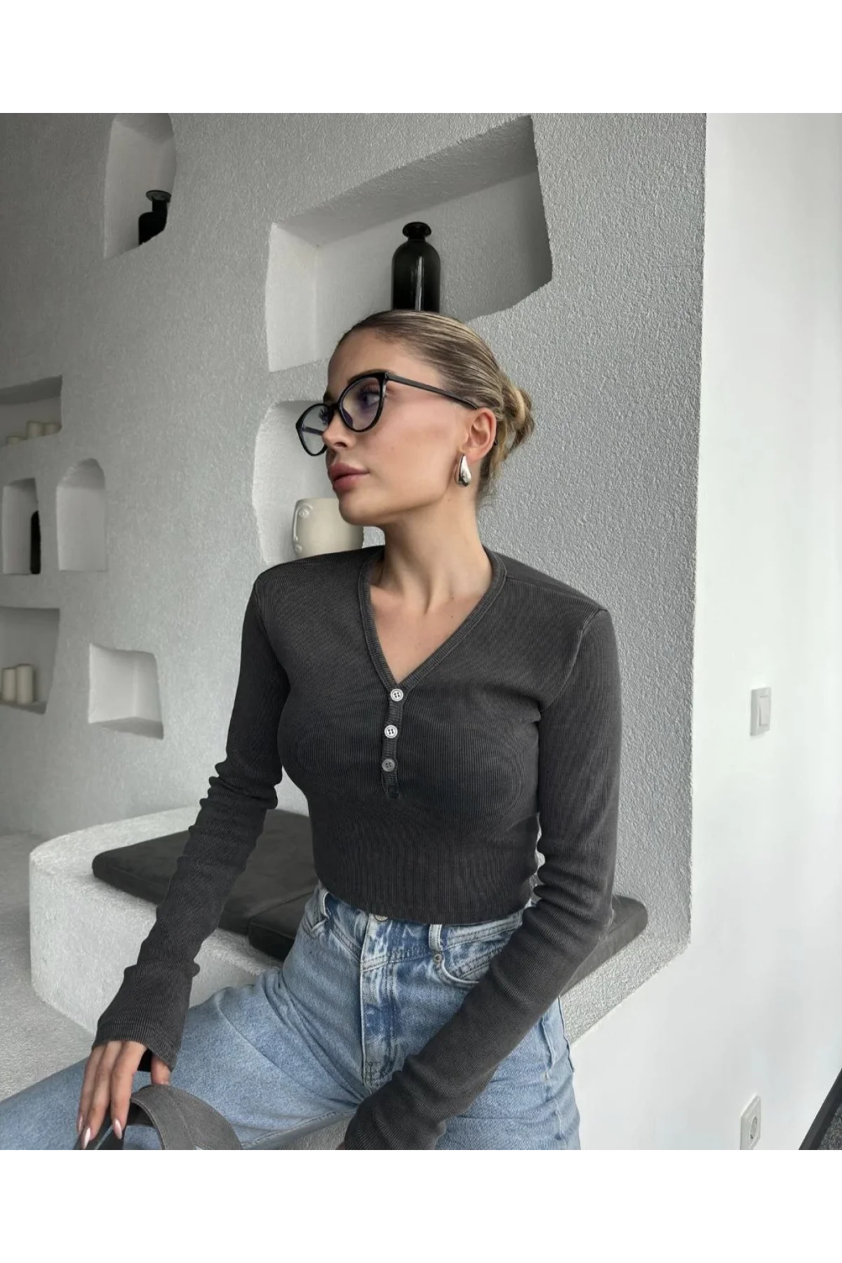 Düğme Detaylı Yıkamalı Crop