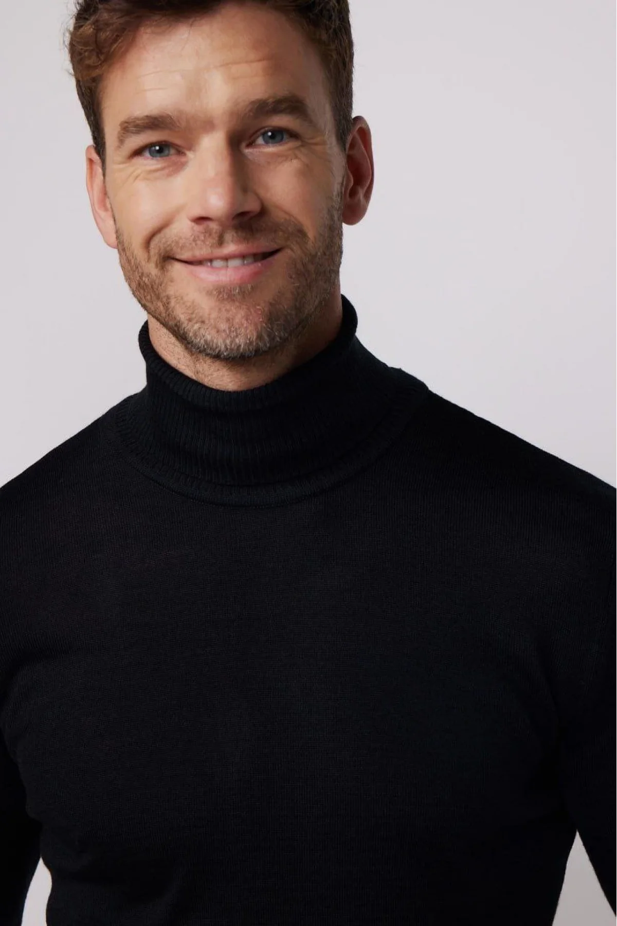 Erkek Tam Boğazlı Balıkçı Yaka Kazak Uzun Kol Düz Dokuma Triko - Siyah