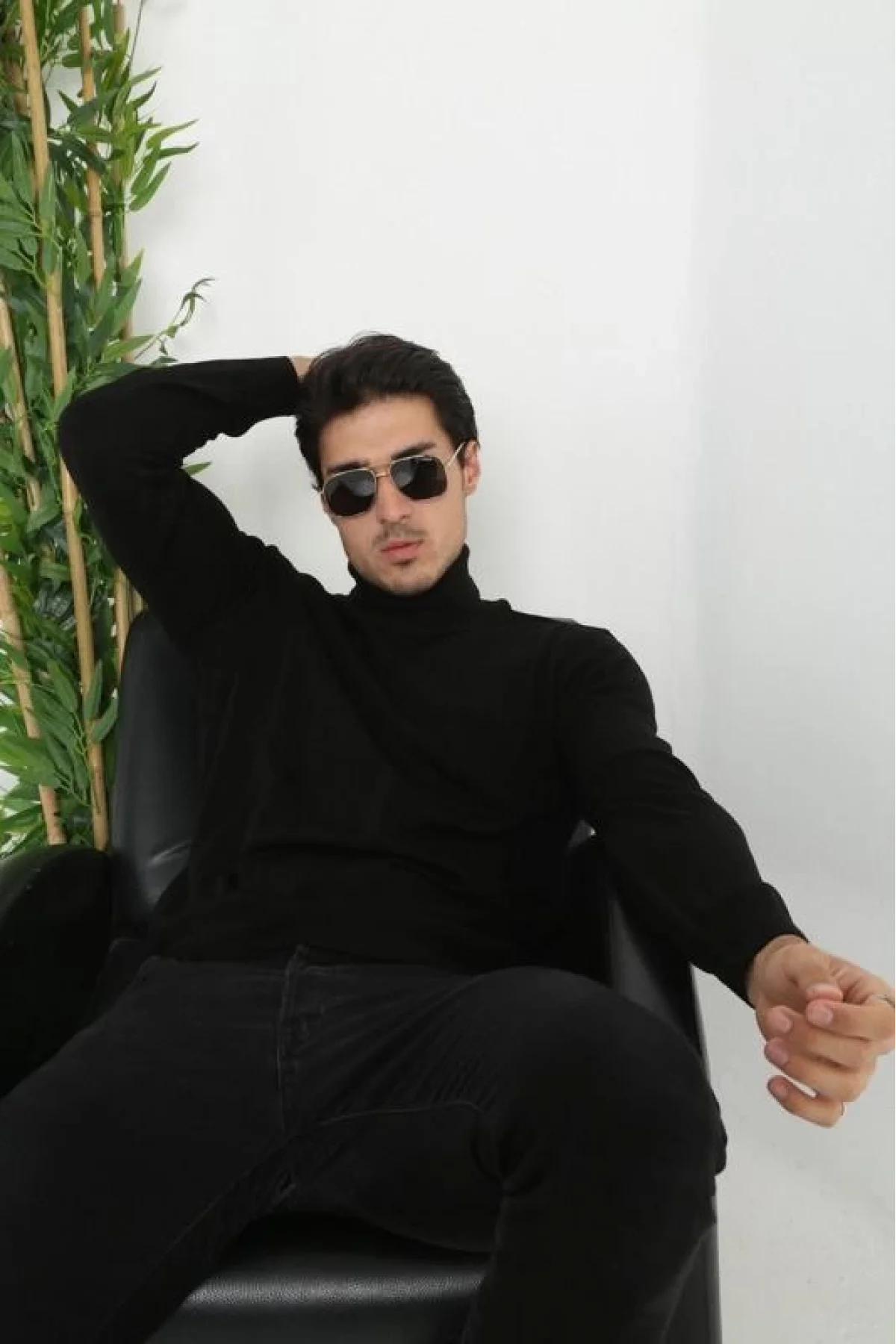 Erkek Tam Boğazlı Balıkçı Yaka Kazak Uzun Kol Düz Dokuma Triko - Siyah