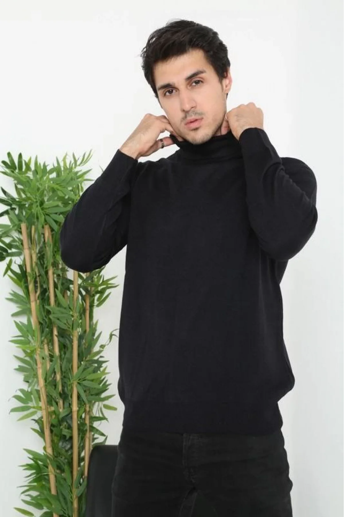 Erkek Tam Boğazlı Balıkçı Yaka Kazak Uzun Kol Düz Dokuma Triko - Siyah