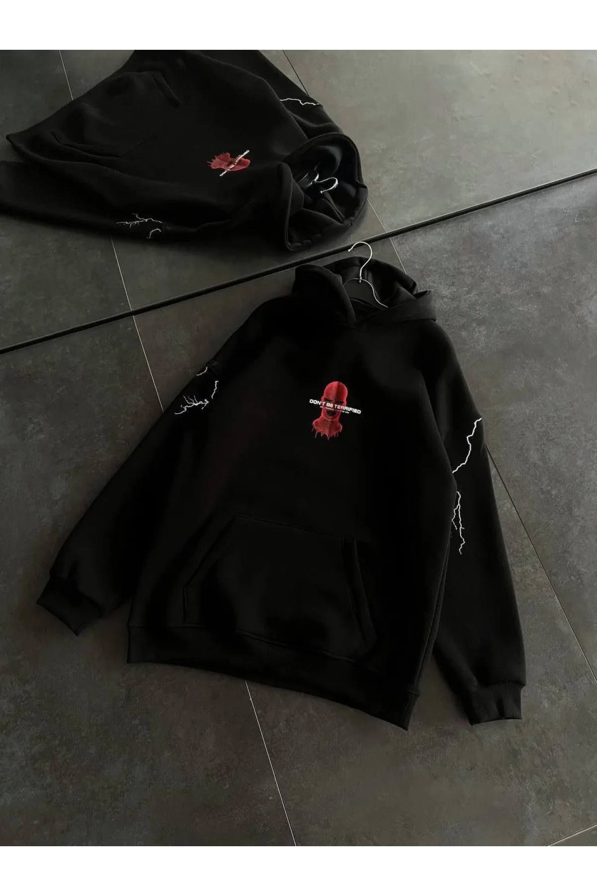 Üç İplik Kapüşonlu Baskılı Oversize SweatShirt- Siyah