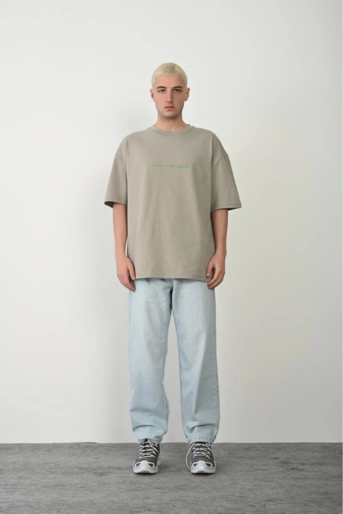 Erkek Baskılı T-Shirt Kısa Kol Bisiklet Yaka Rahat Kalıp Tişört  - Boyalı Gri