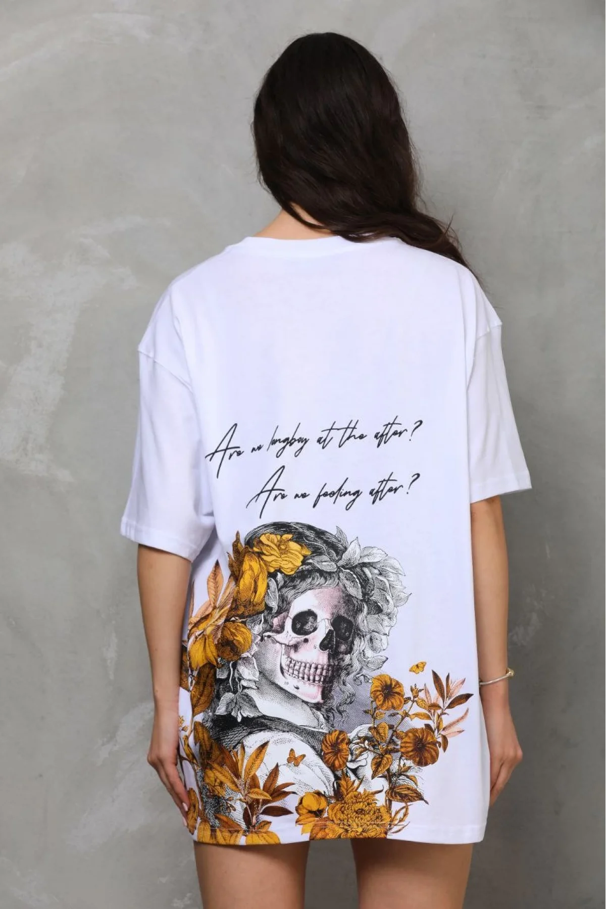 kadın Bisiklet Yaka Baskılı Oversize T-Shirt - Beyaz