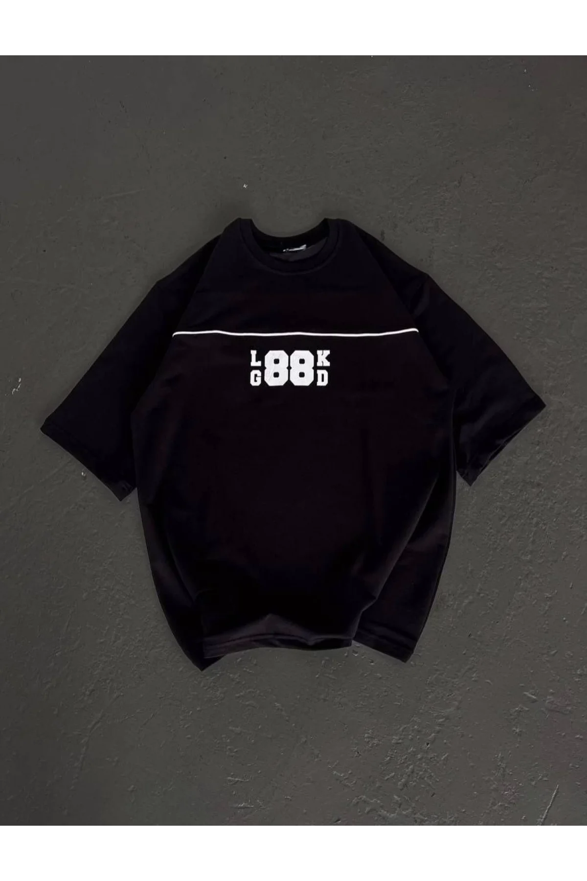 kadın  Bisiklet Yaka Baskılı Oversize T-Shirt - Siyah