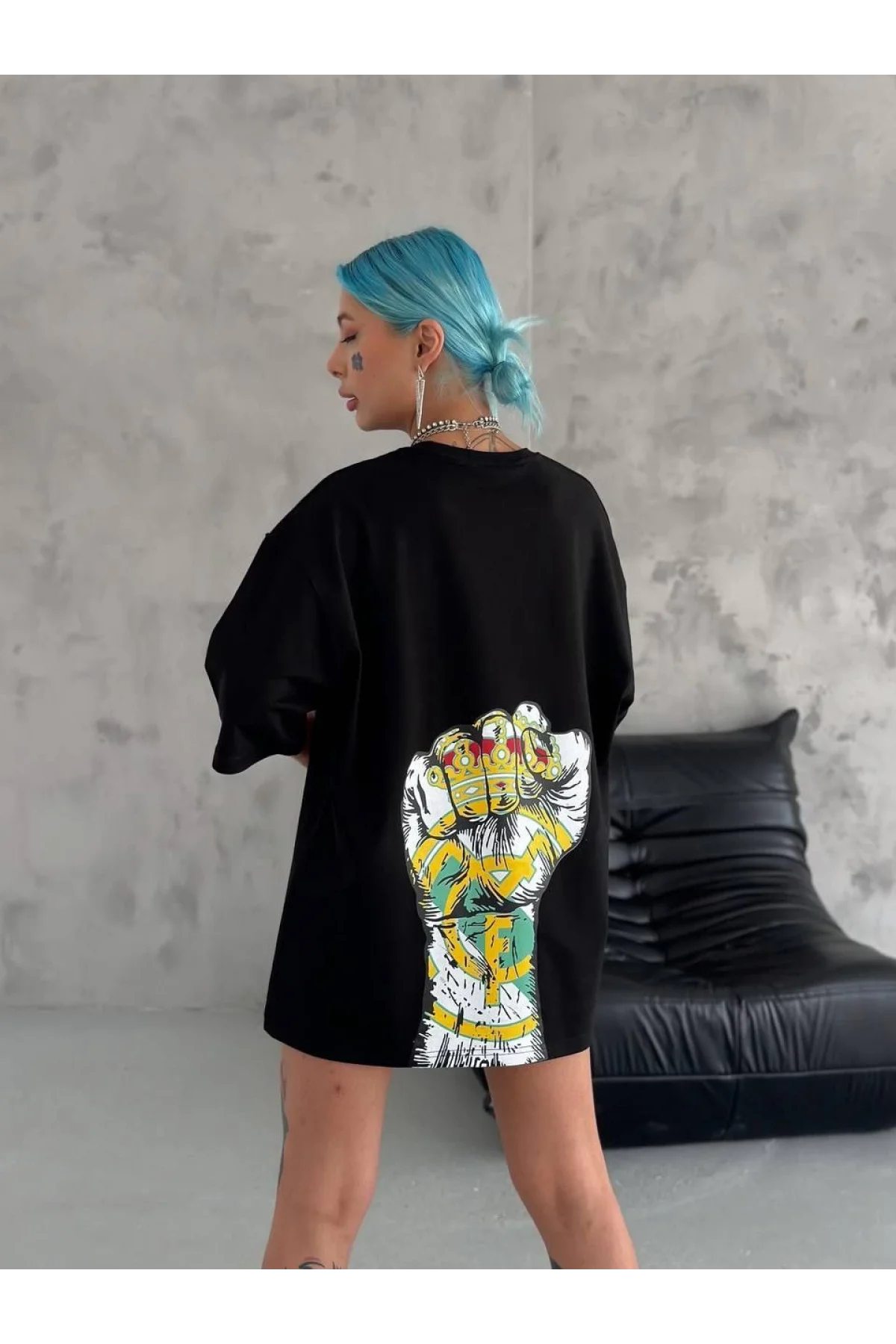 kadın  Bisiklet Yaka Baskılı Oversize T-Shirt - Siyah