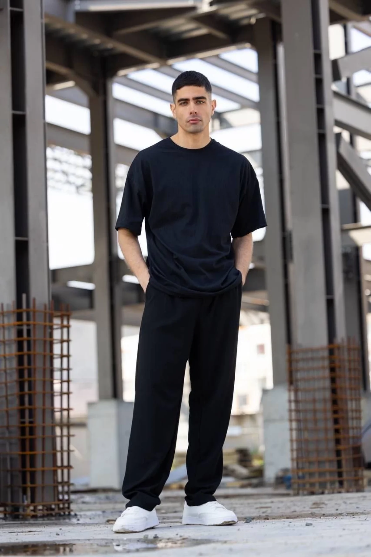 Erkek Düz T-Shirt Kısa Kol Bisiklet Yaka Regular Fit Rahat Kalıp Günlük Tişört - Siyah