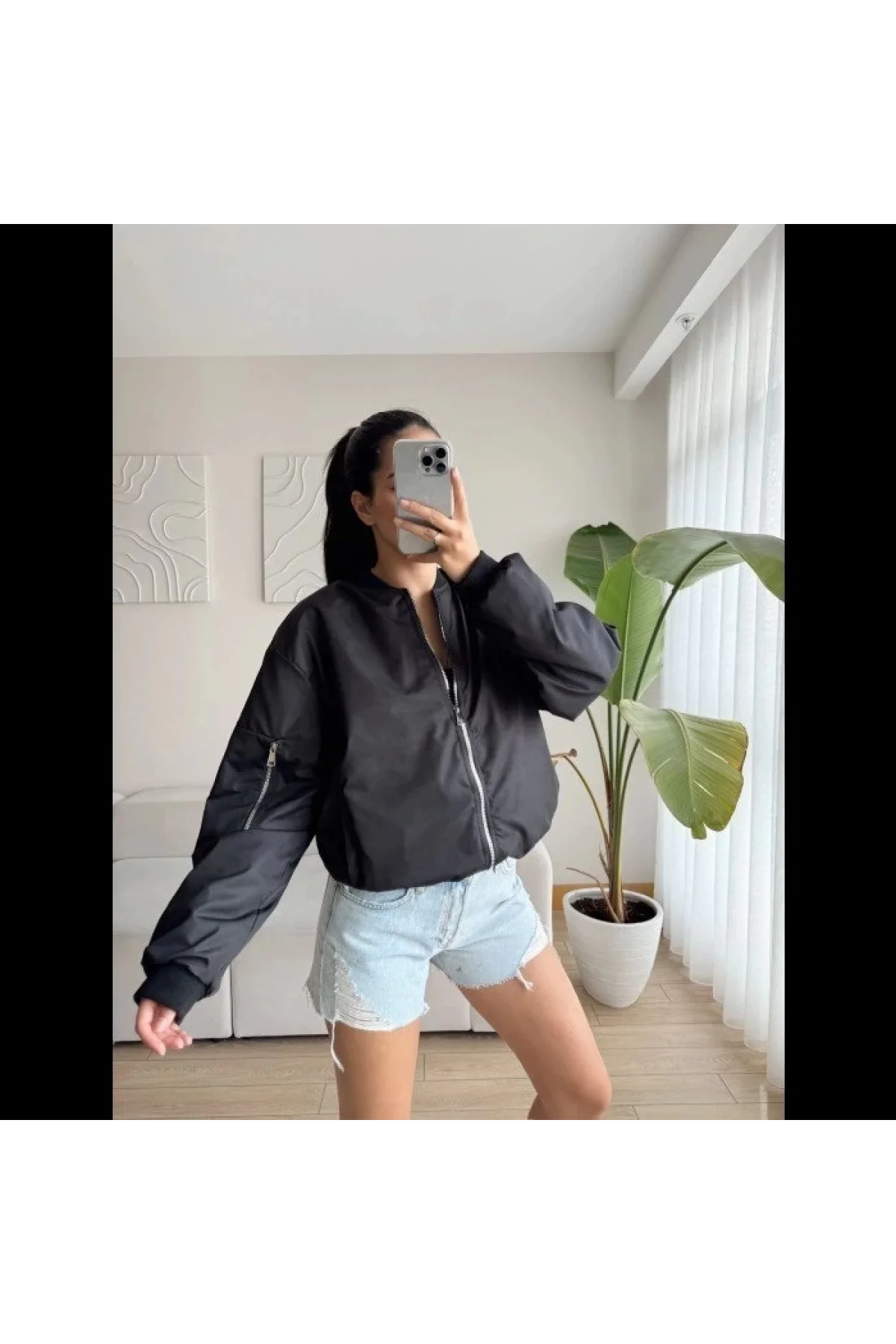 Kadın Siyah Bomber Mont – Oversize Rahat Kalıp, Fermuarlı Cepli, Günlük Kombinlere Uygun Hafif Kapitone Mont- Siyah