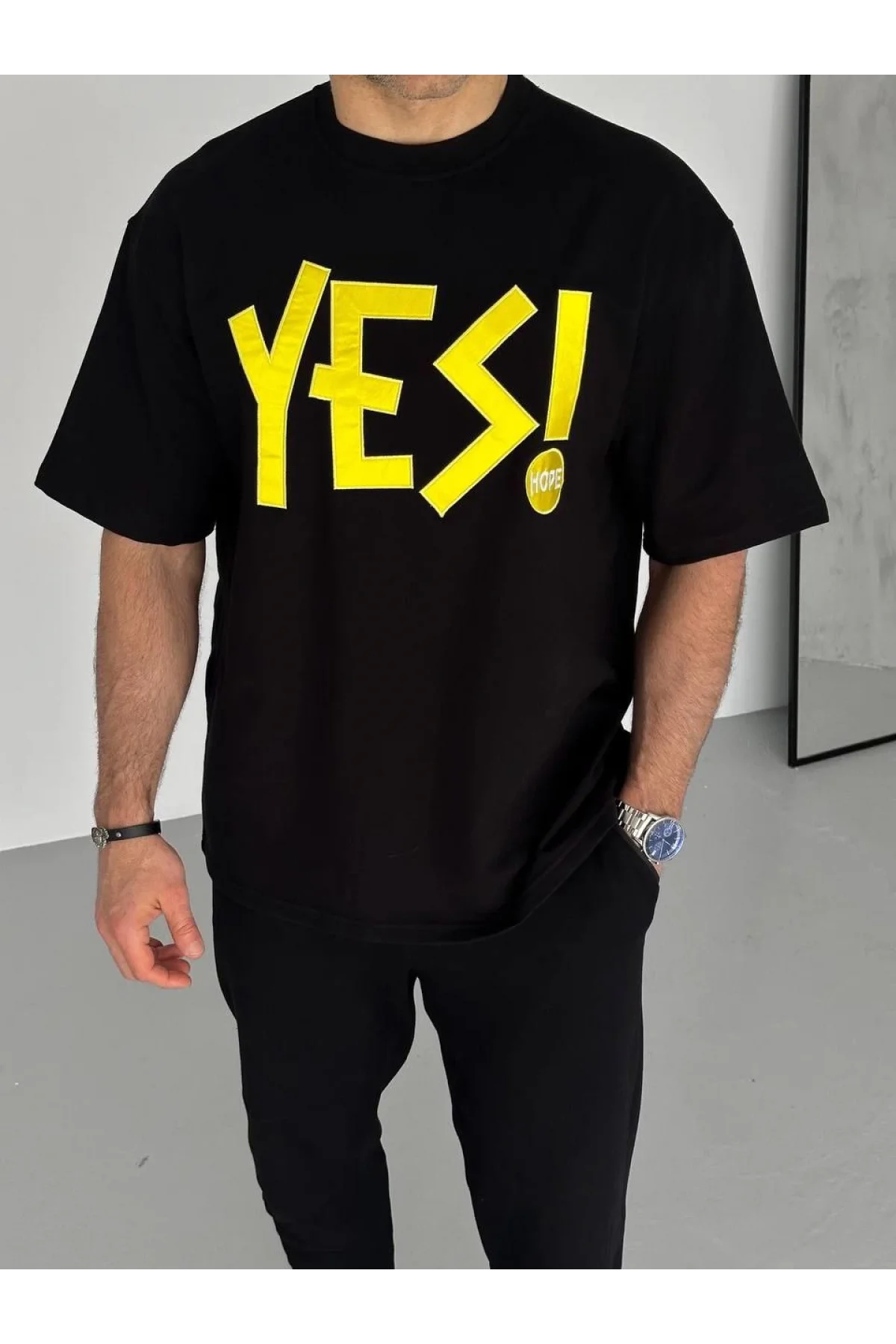 Unisex Nakış İşlemeli T-Shirt - Siyah