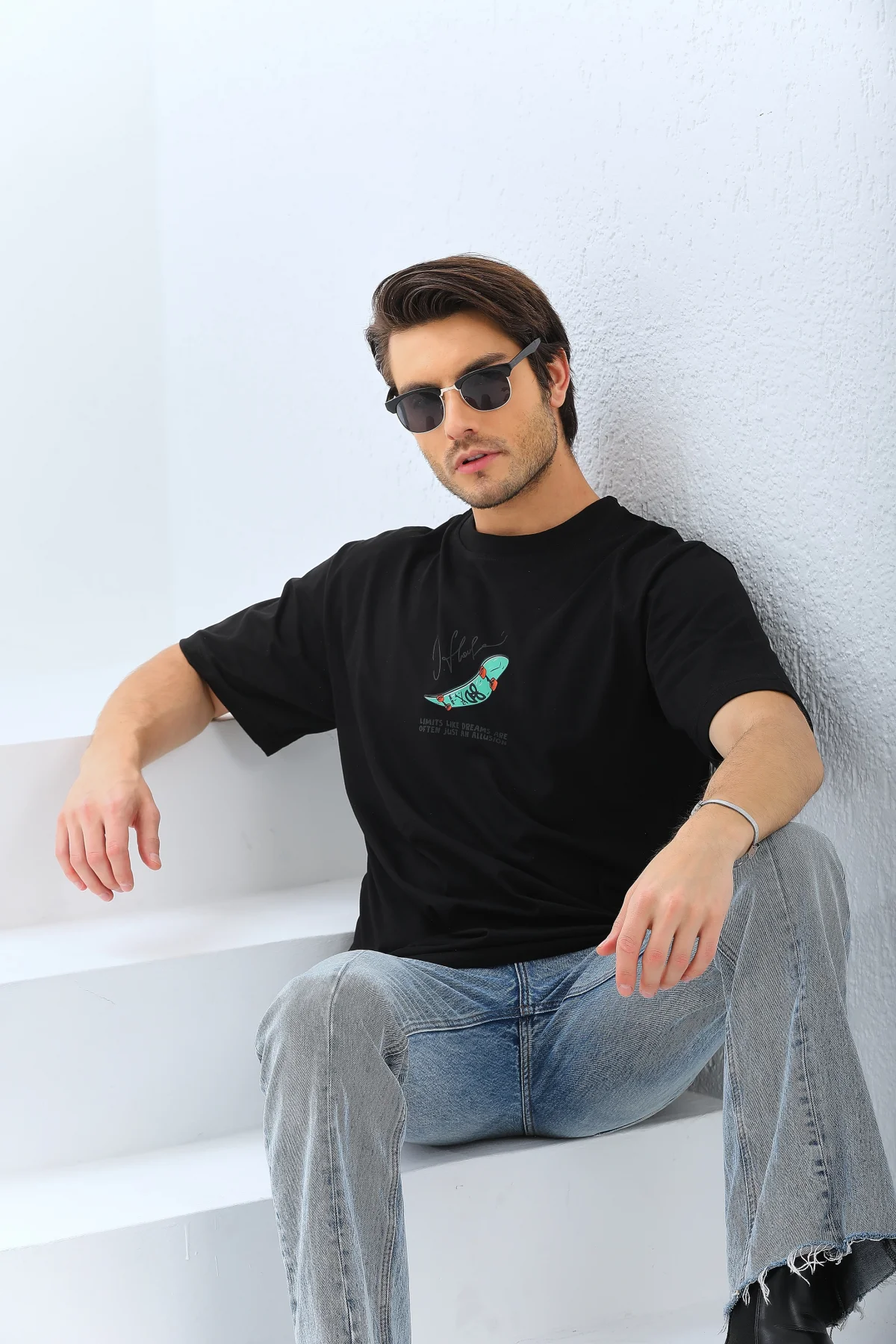 Erkek Kısa Kol Baskılı Bisiklet Yaka T-Shirt - Siyah