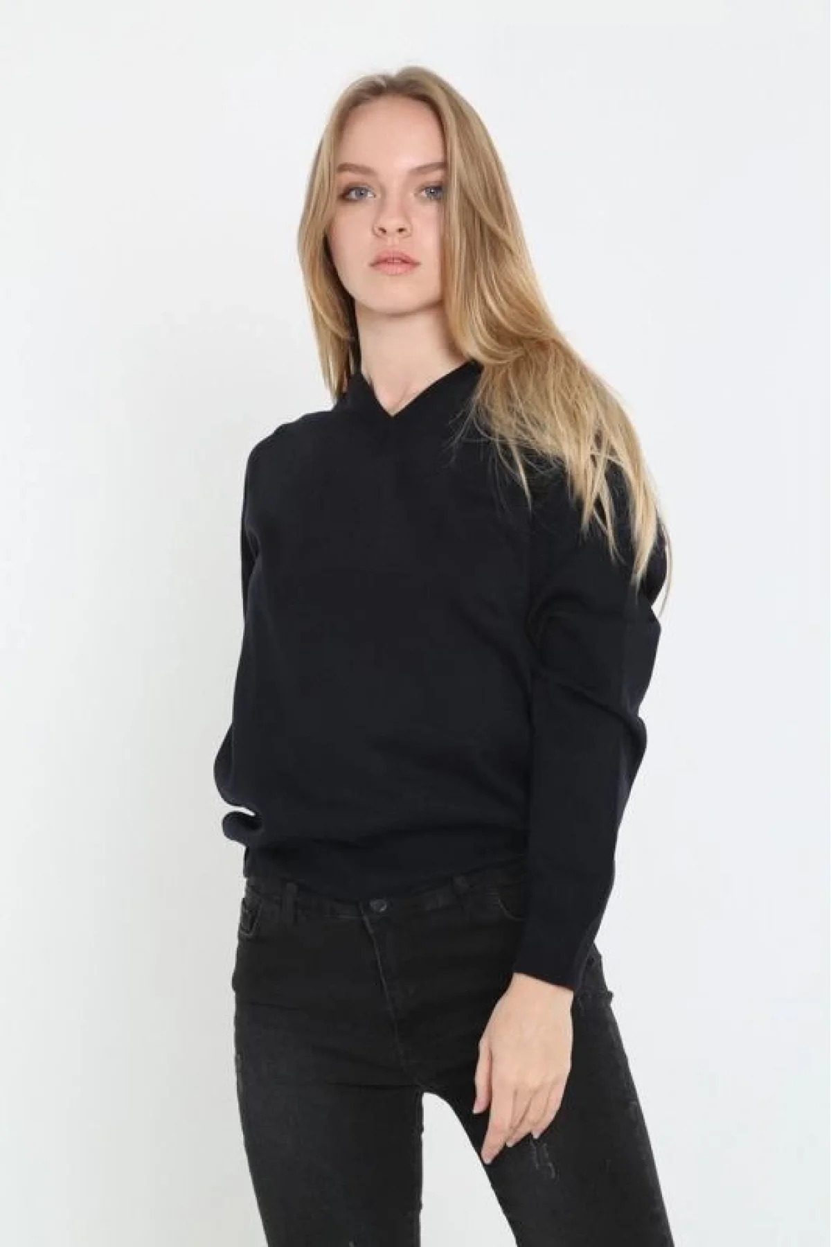 Kadın V Yaka Kazak Uzun Kol Düz Dokuma Triko - Siyah