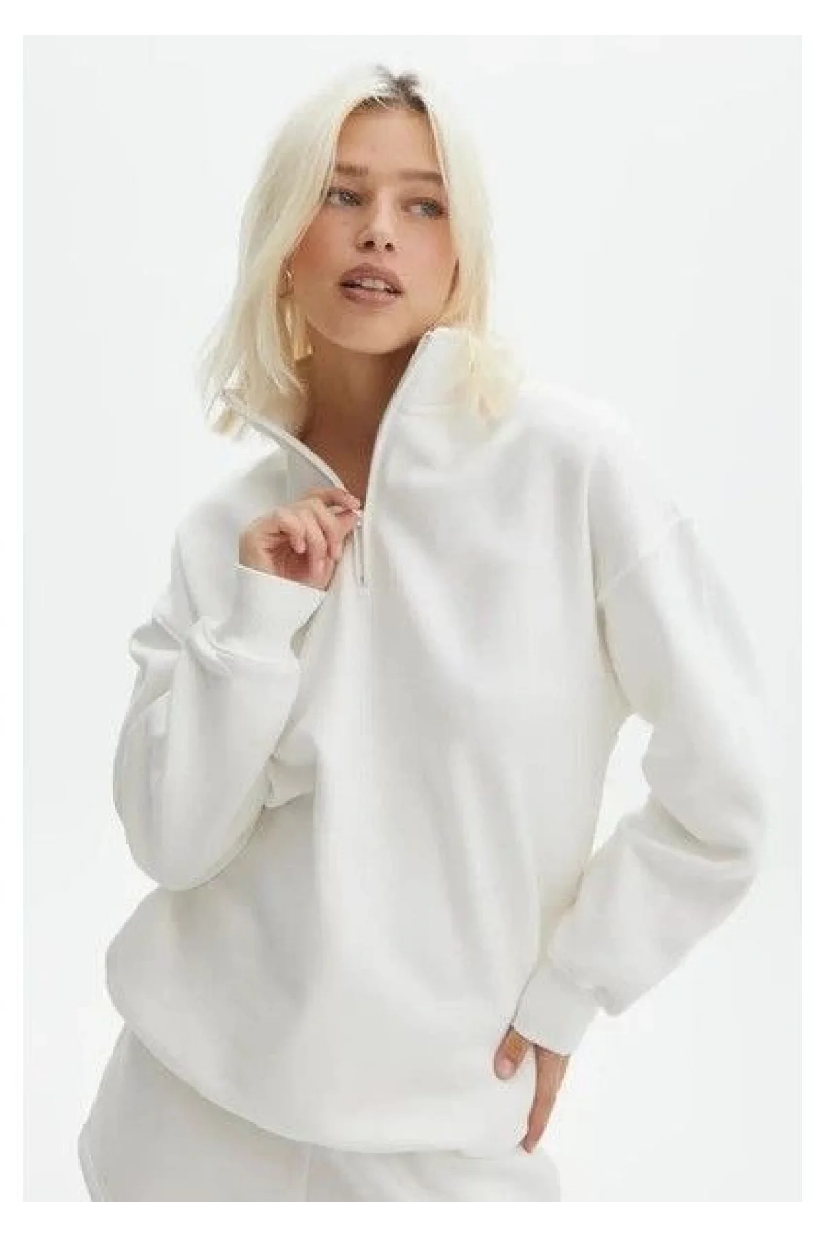 Unisex Uzun Kol Yarım Farmuarlı Yakalı Basic SweatShirt - Beyaz