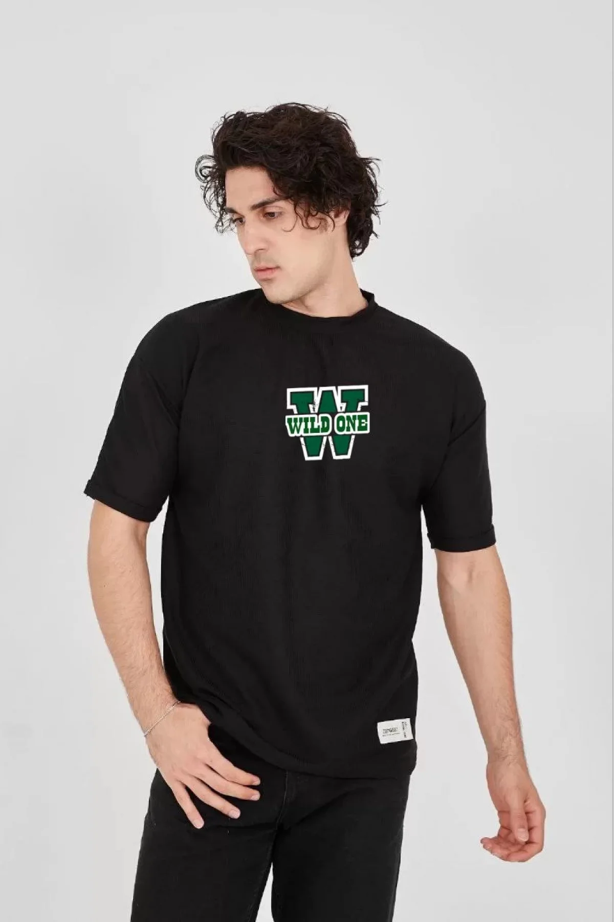 Unisex Waffle Kumaş Çift Katlamalı Kol Baskılı T-Shirt - Siyah
