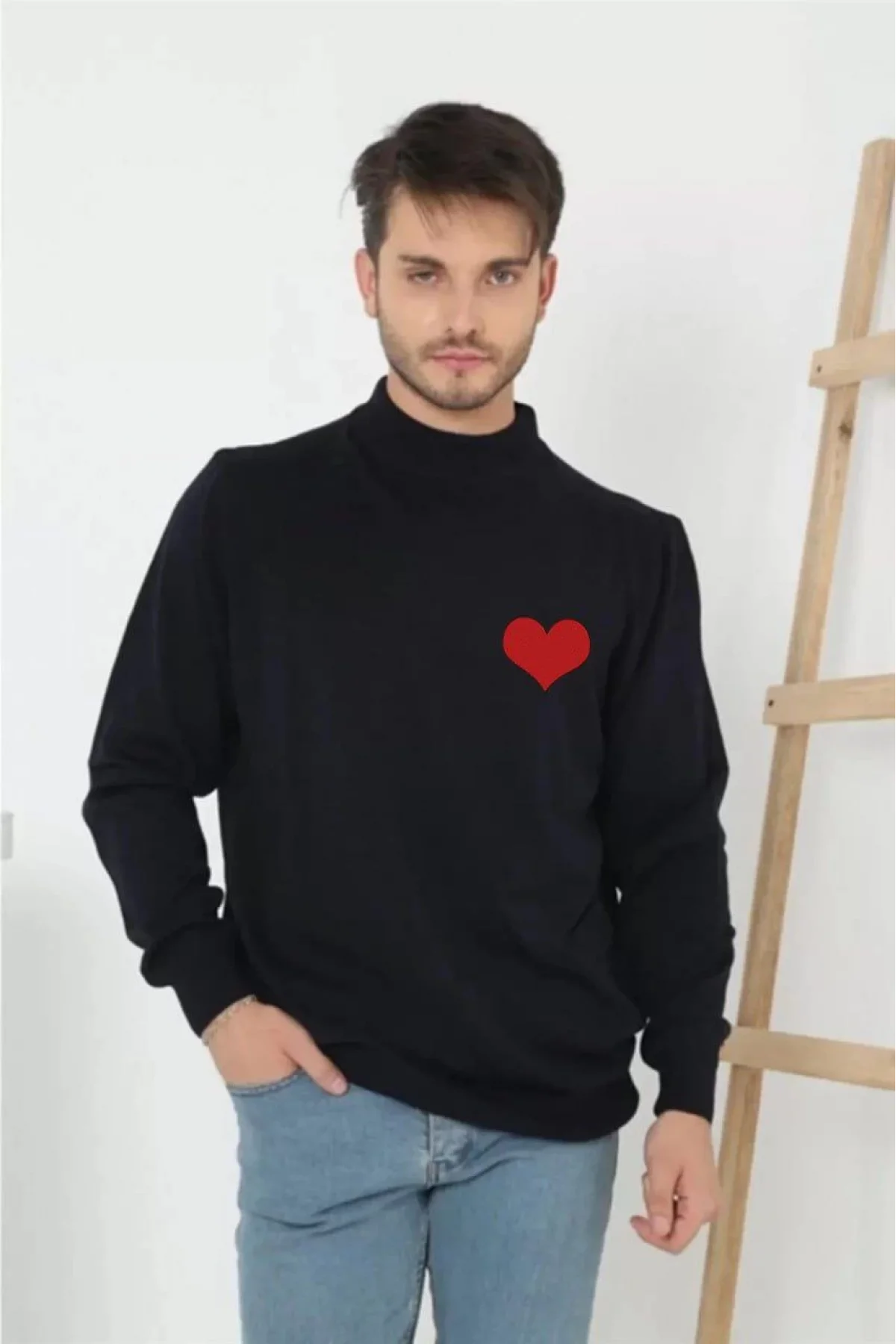 Erkek Yarım Bağazlı Kazak Kalp Baskılı Dokuma Triko - Siyah