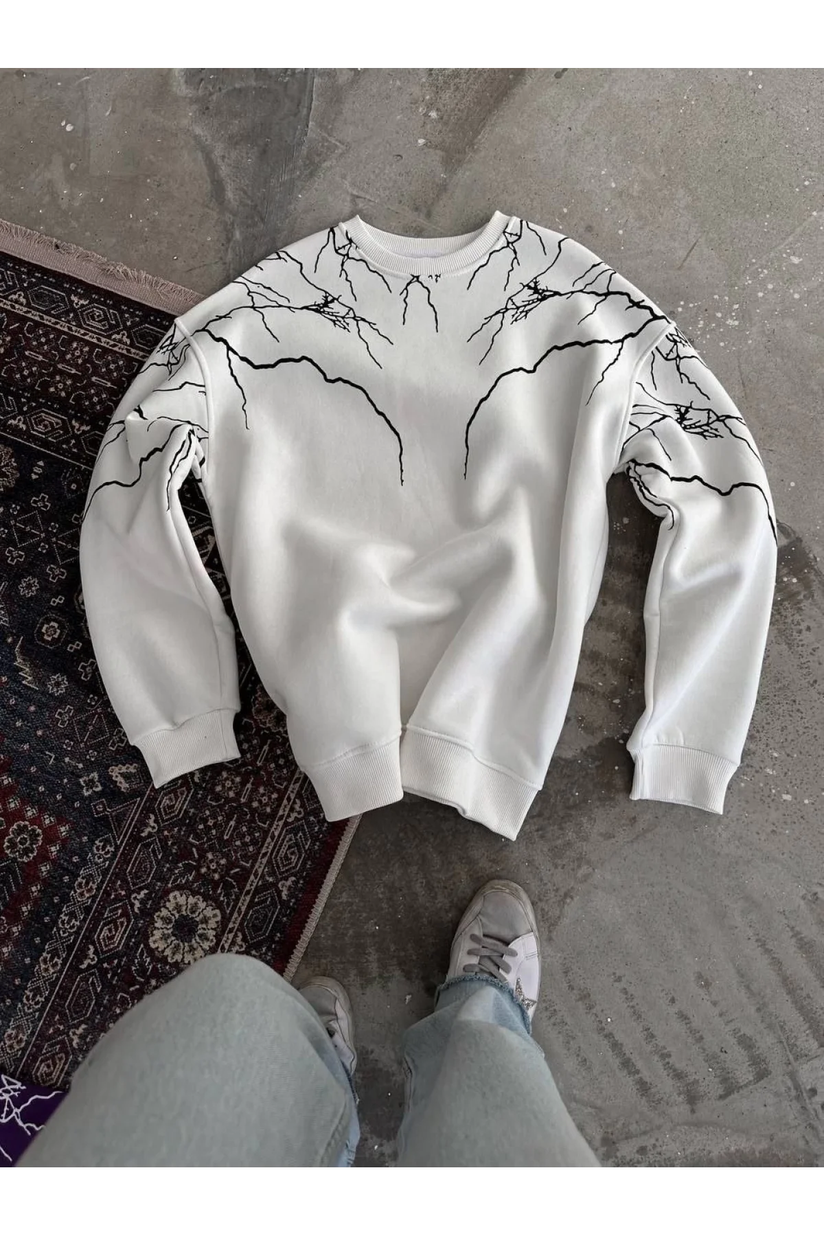 Yıldırım Baskılı Bisiklet Yaka SweatShirt - Beyaz