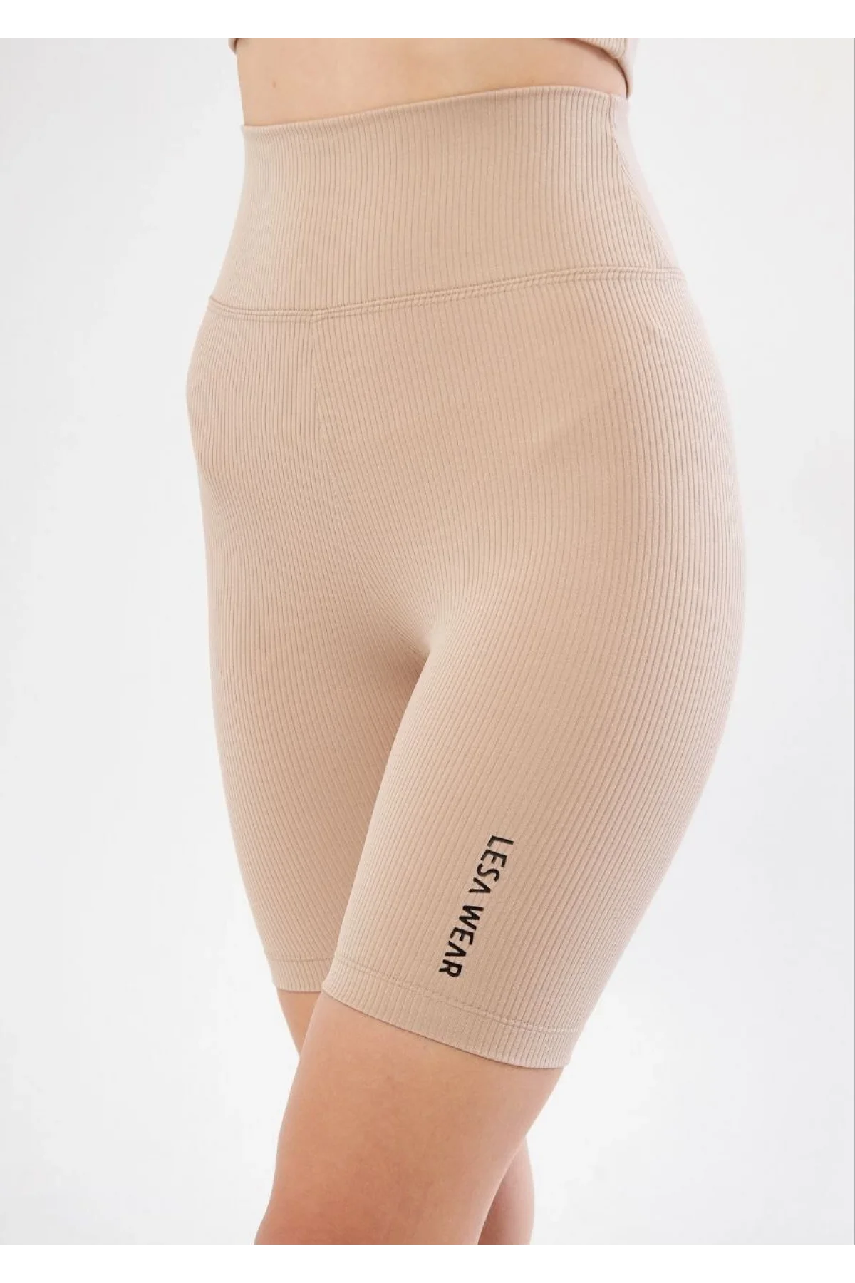 Yüksek Bel Fitilli Biker Baskılı Şort - Bej