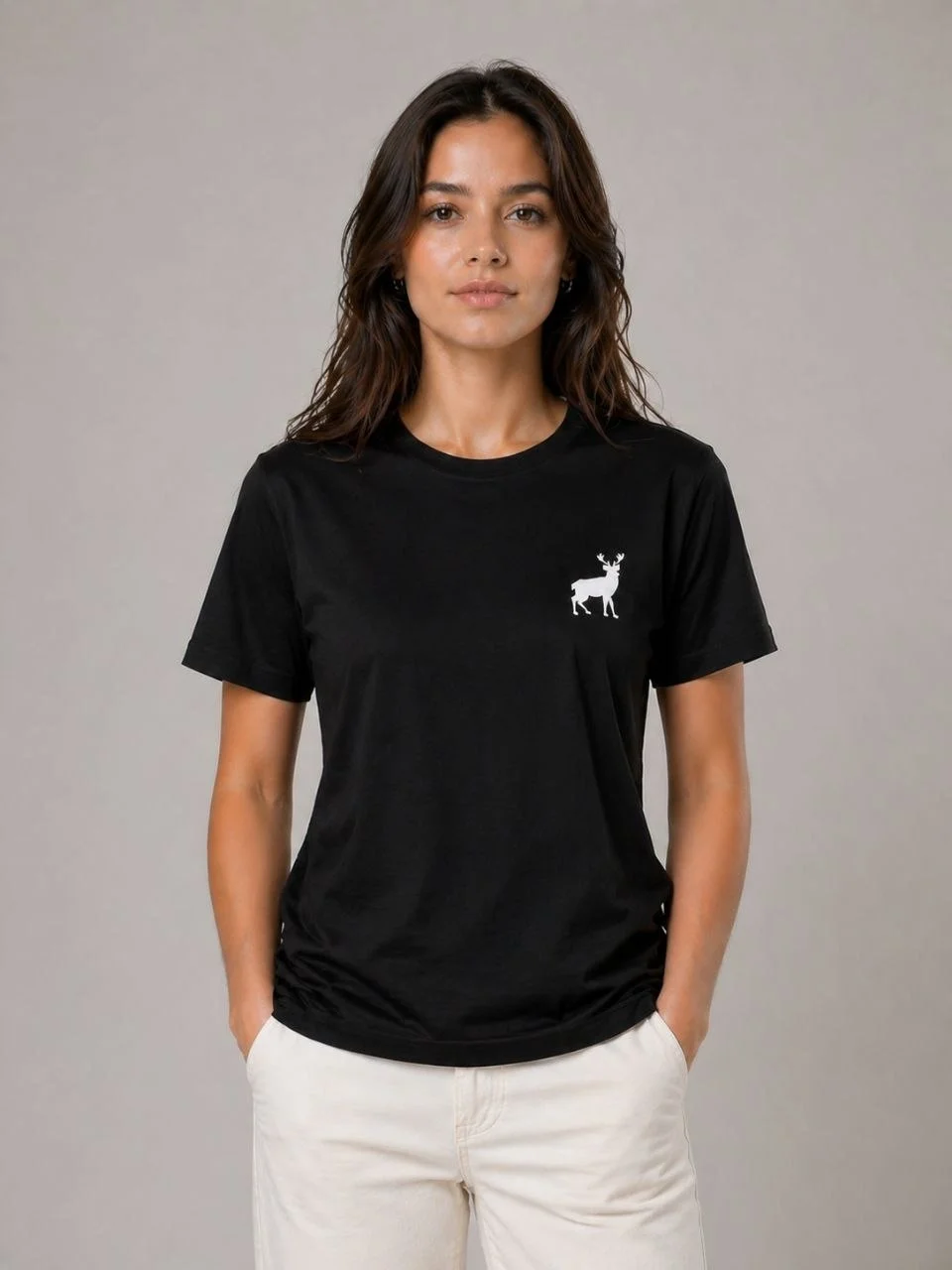 Kadın Minimal Geyik Logolu Tişört Bisiklet Yaka Kısa kol Yazlık T-Shirt - Siyah