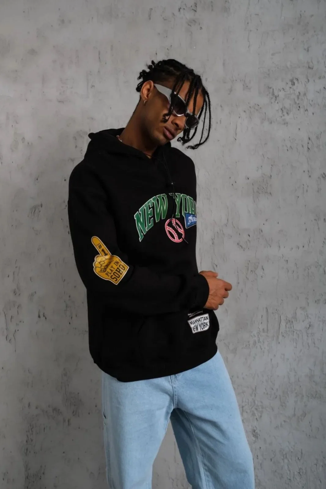 Erkek Baskılı Kapüşonlu Sweatshirt - Siyah Görsel 5