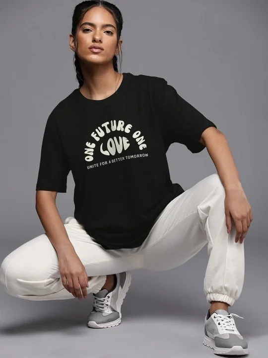 Kadın Baskılı Oversize T-shirt - Siyah Görsel 3