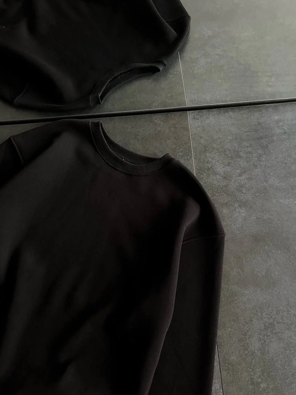 Kışlık Bisiklet Yaka Üç İplik Basic SweatShirt - Siyah Görsel 2