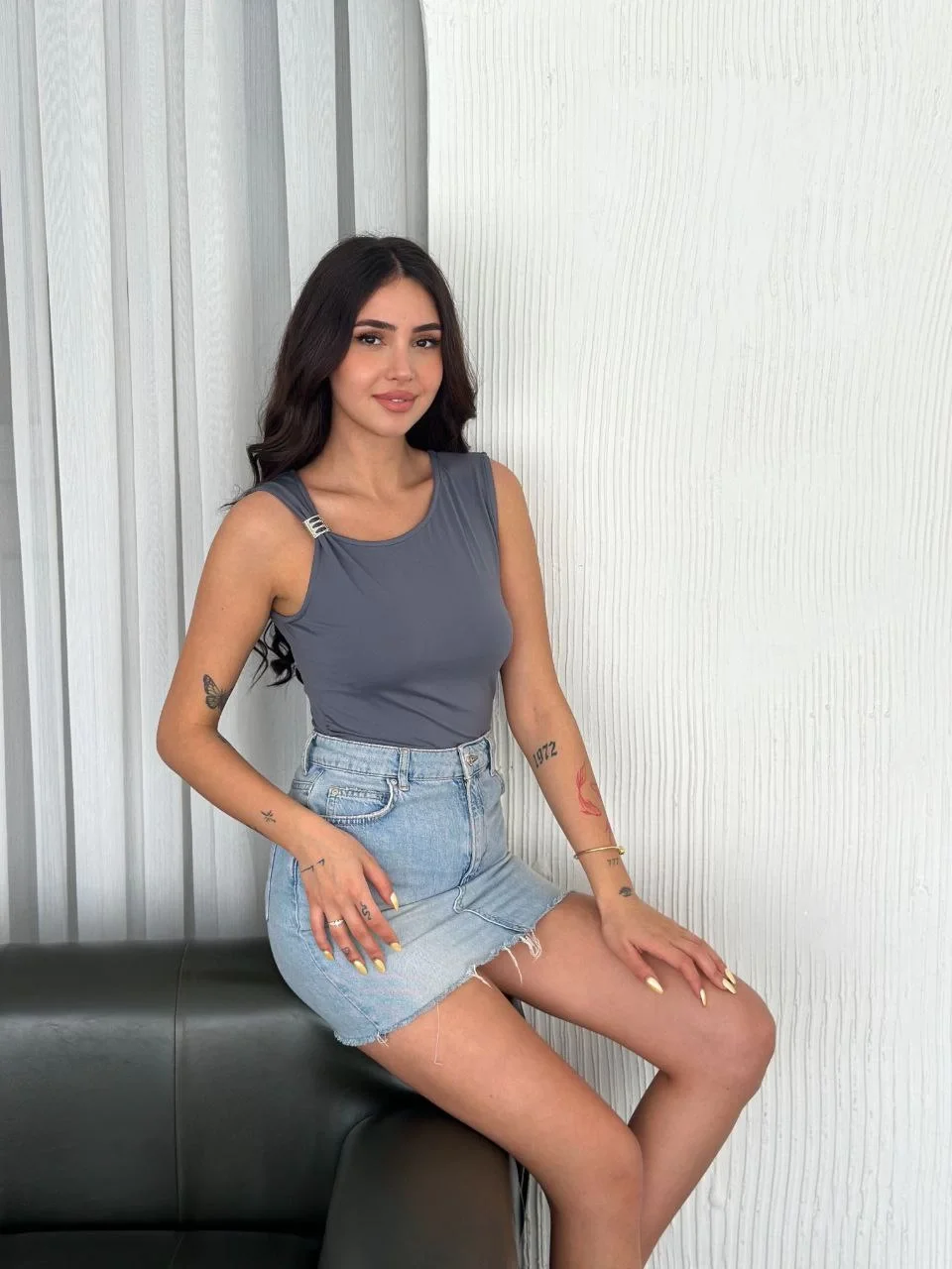 Osy Modal Yumuşak Dokulu Bisiklet Yaka Kadın Sıfır Kol Bluz Omuz Toka Aksesuar - Antrasit