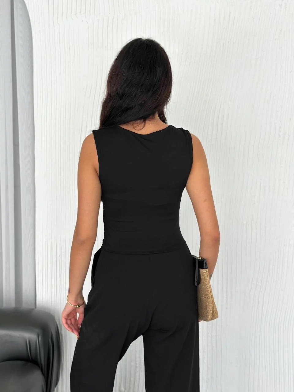 Osy Modal Yumuşak Dokulu Bisiklet Yaka Kadın Sıfır Kol Bluz Omuz Toka Aksesuar - Siyah