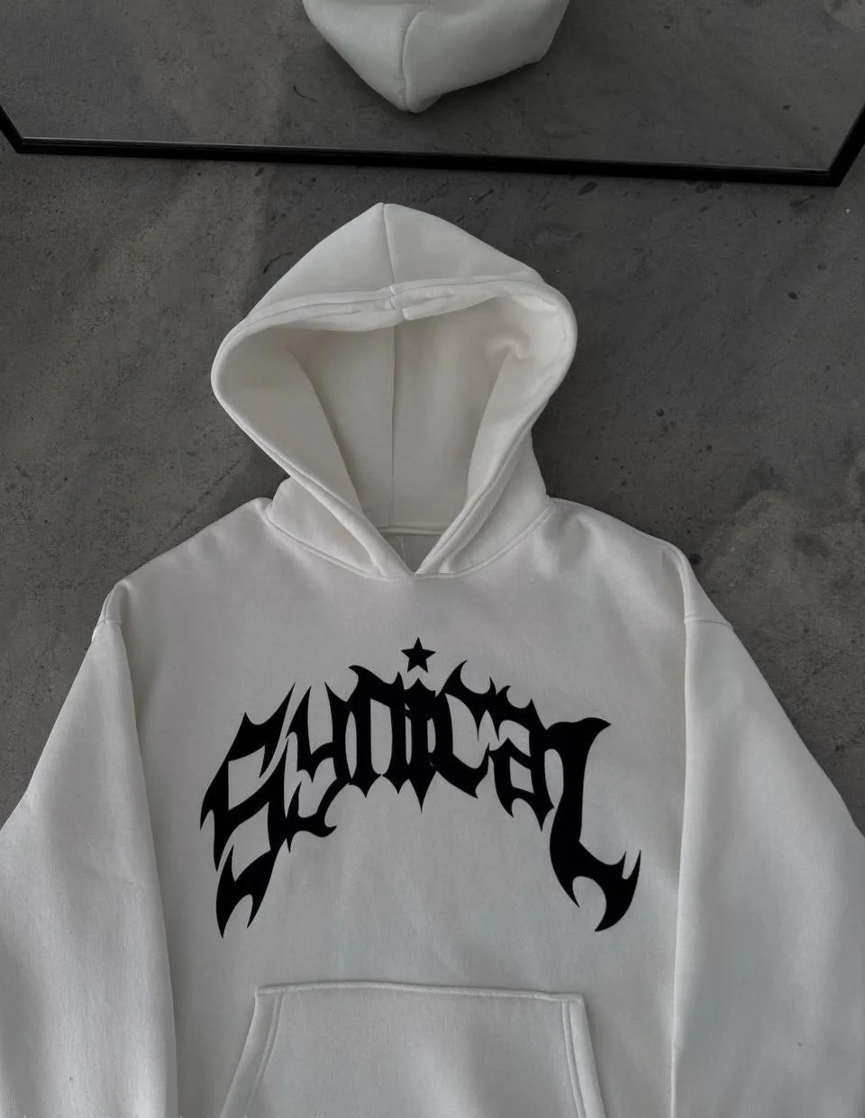 Üç İplik Kapüşonlu Baskılı Oversize SweatShirt- Beyaz